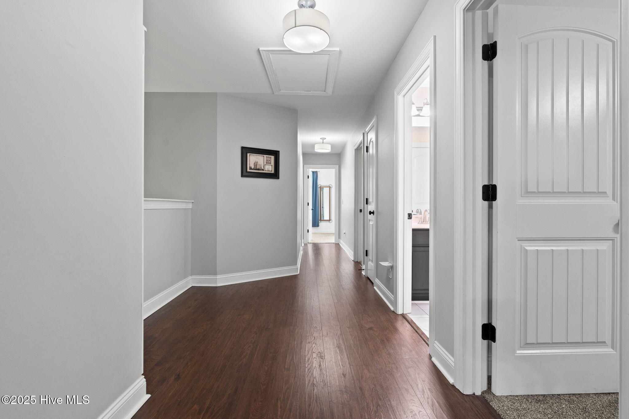 100521115 | Photo 39