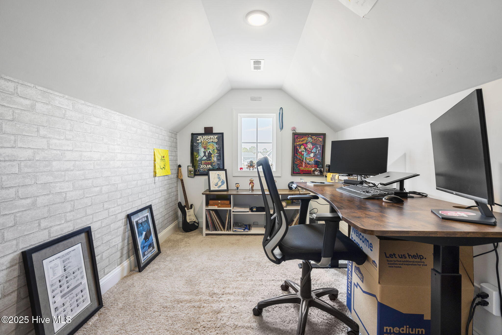 100538351 | Photo 55