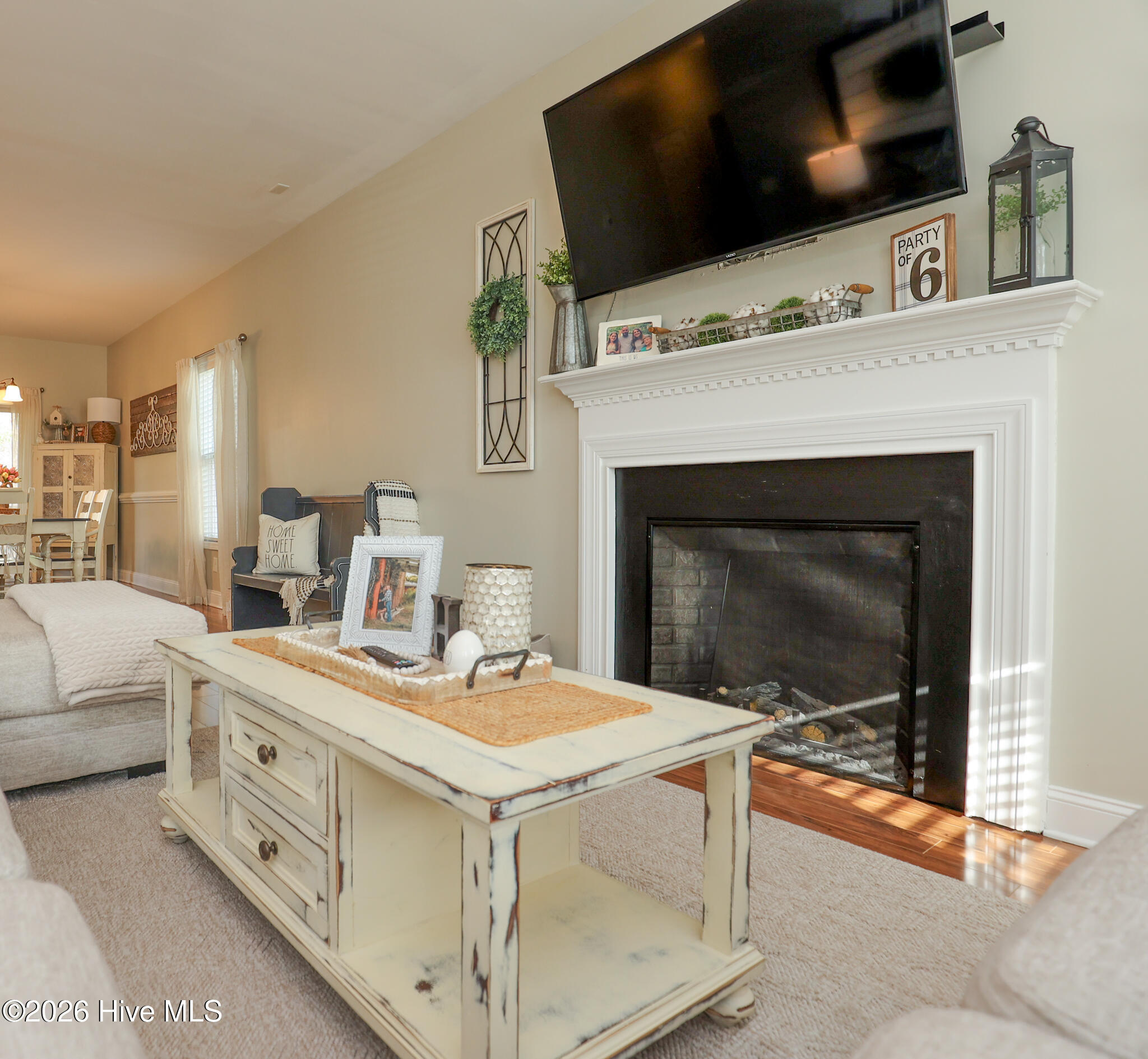 100559390 | Photo 10