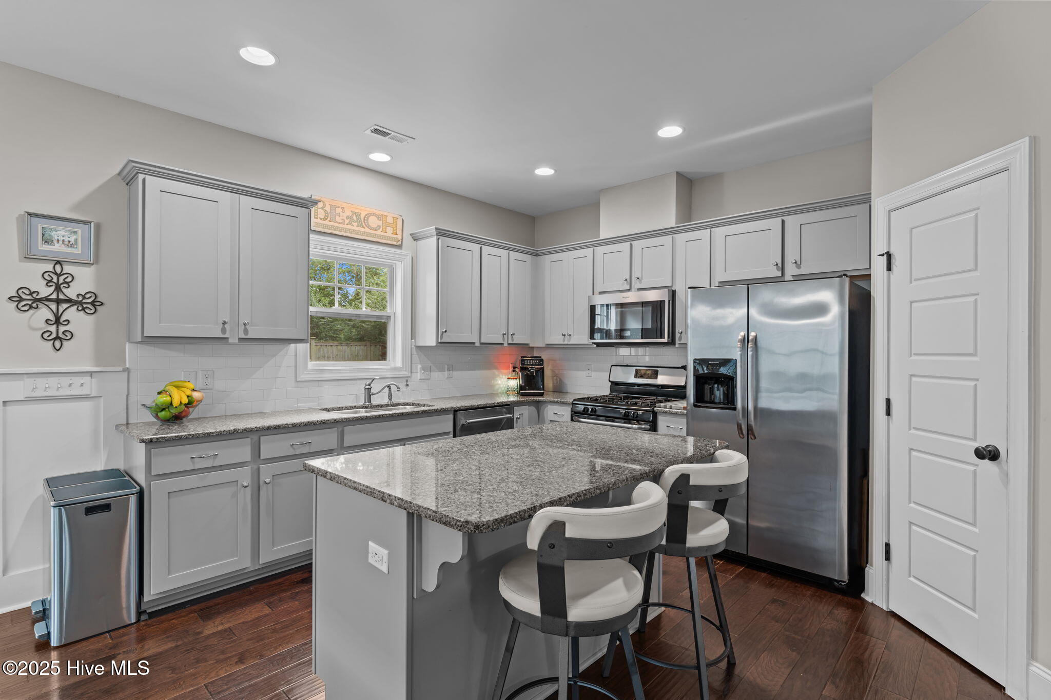 100535481 | Photo 12