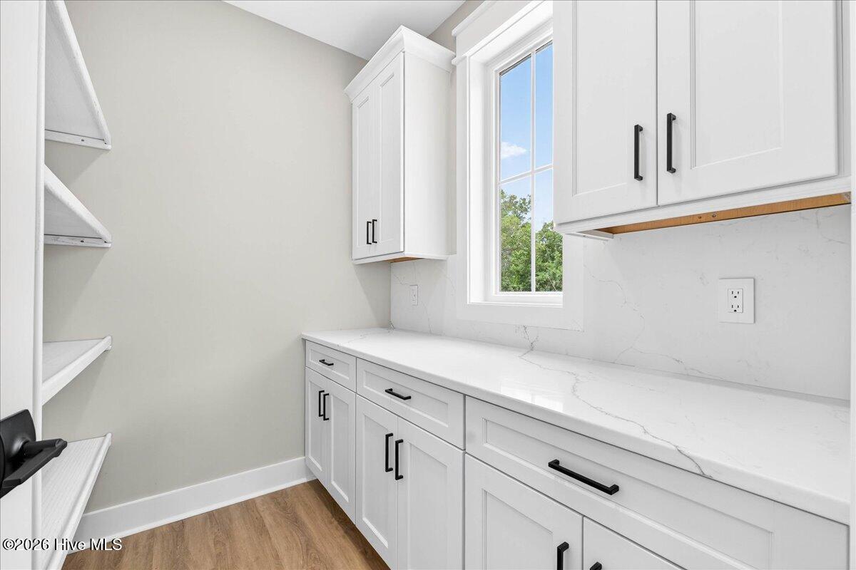 100562322 | Photo 45