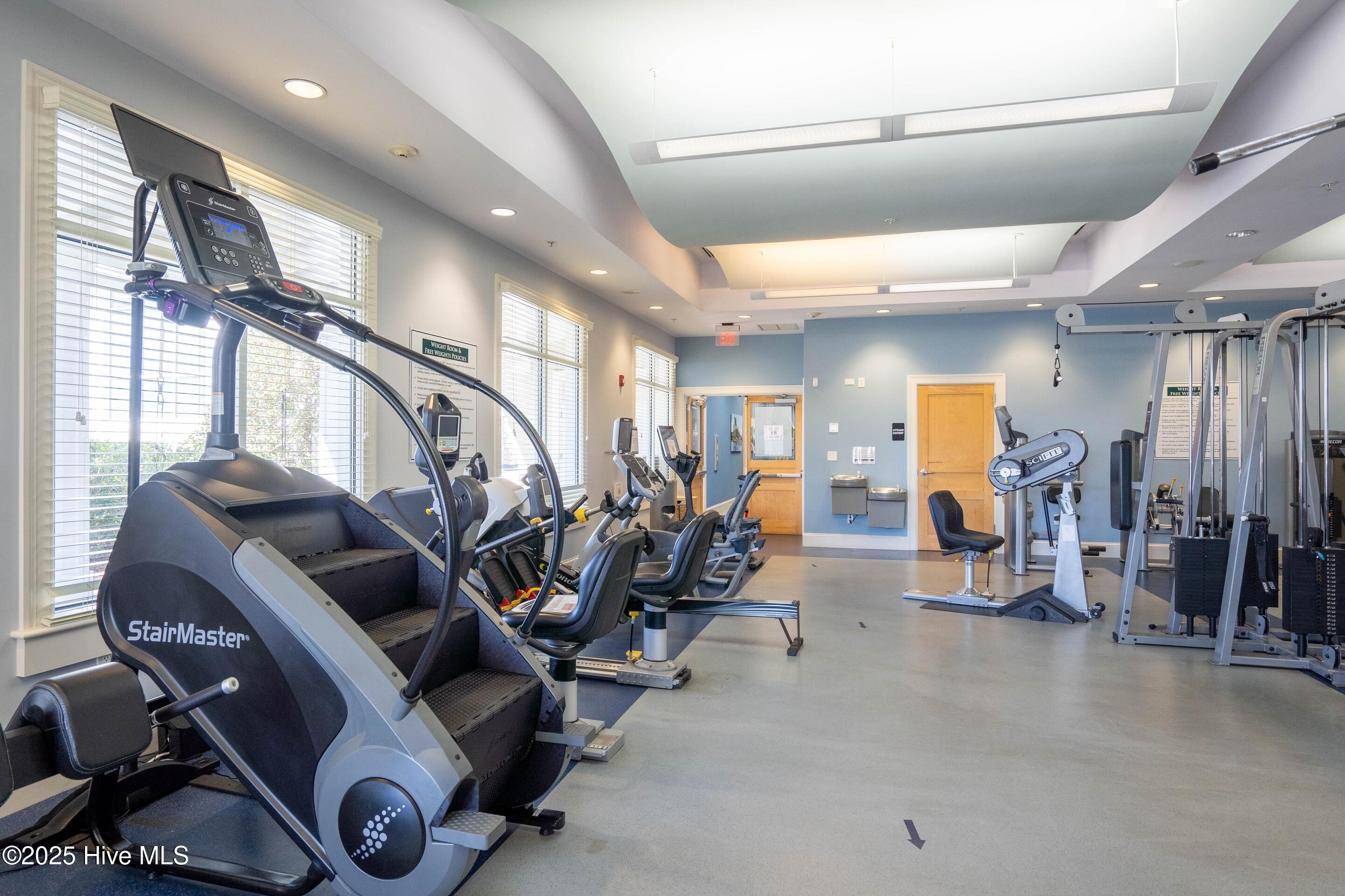 100531261 | Photo 84