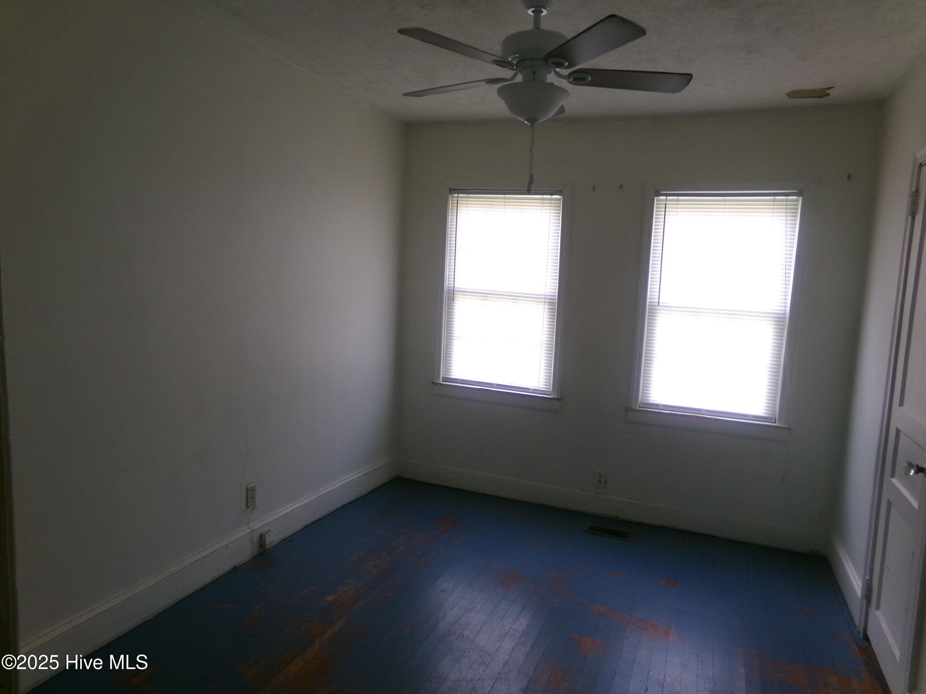 100517034 | Photo 10