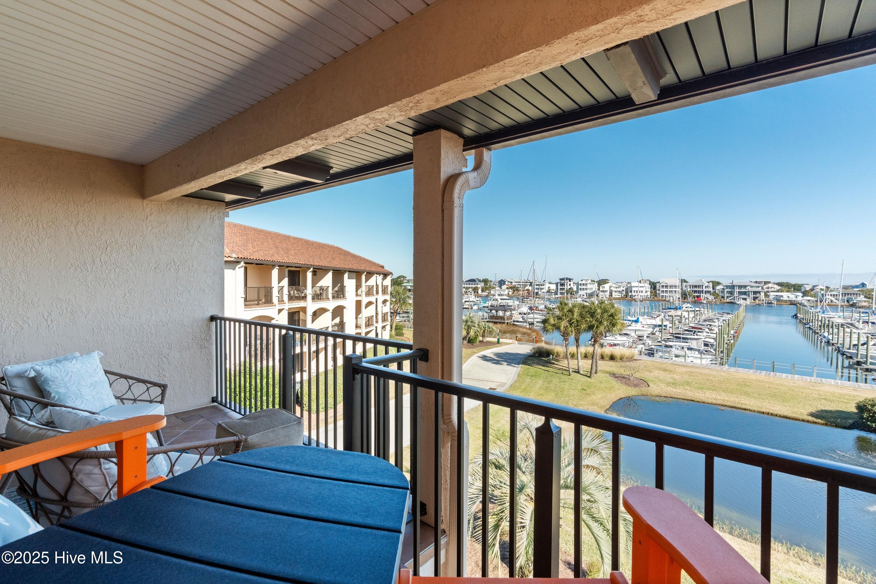 100545192 | Photo 38