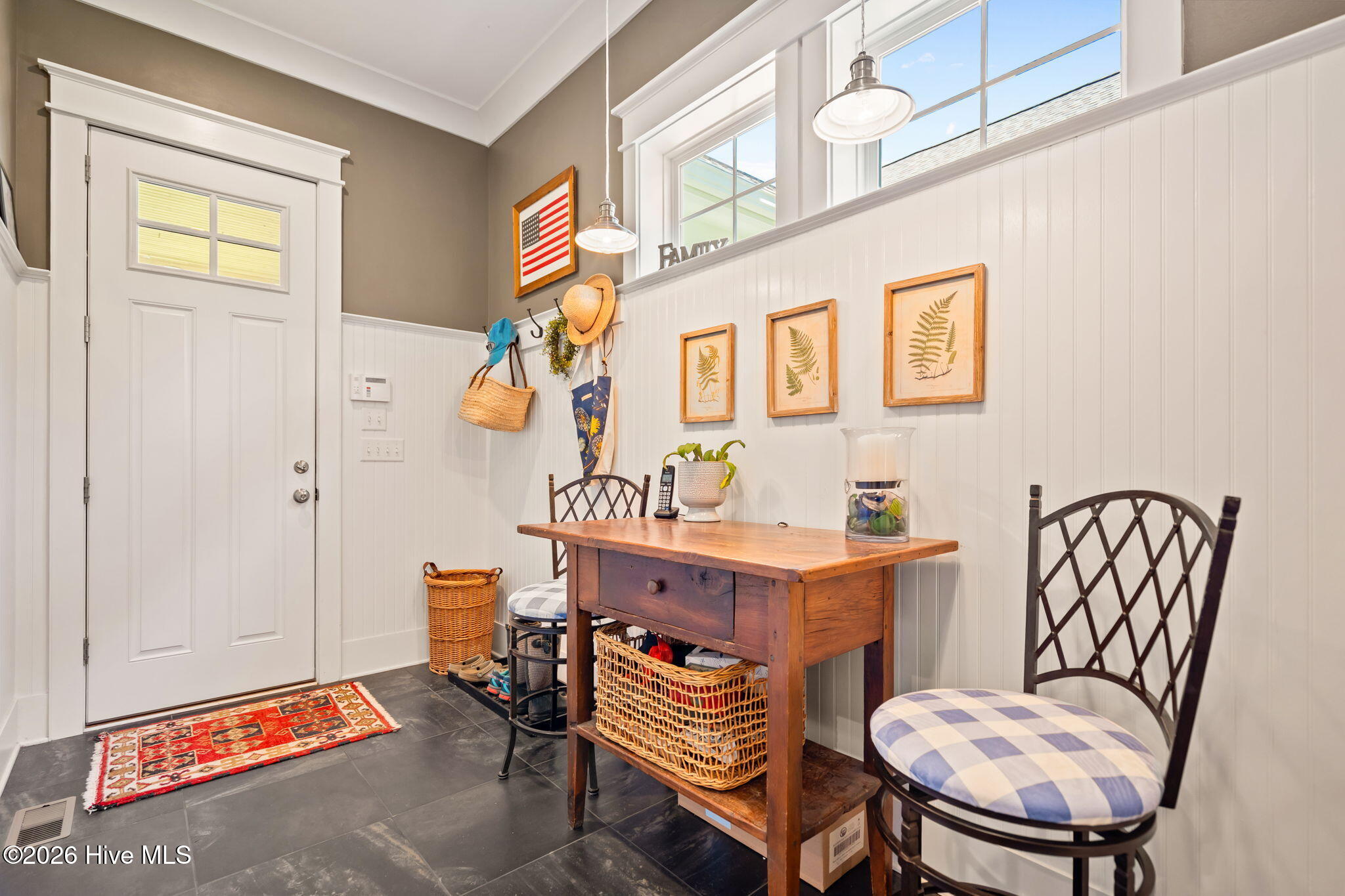 100567886 | Photo 28