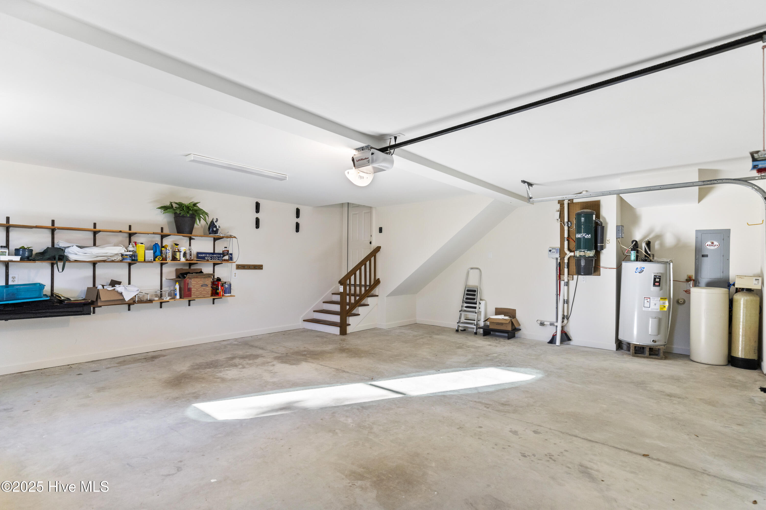 100539771 | Photo 58