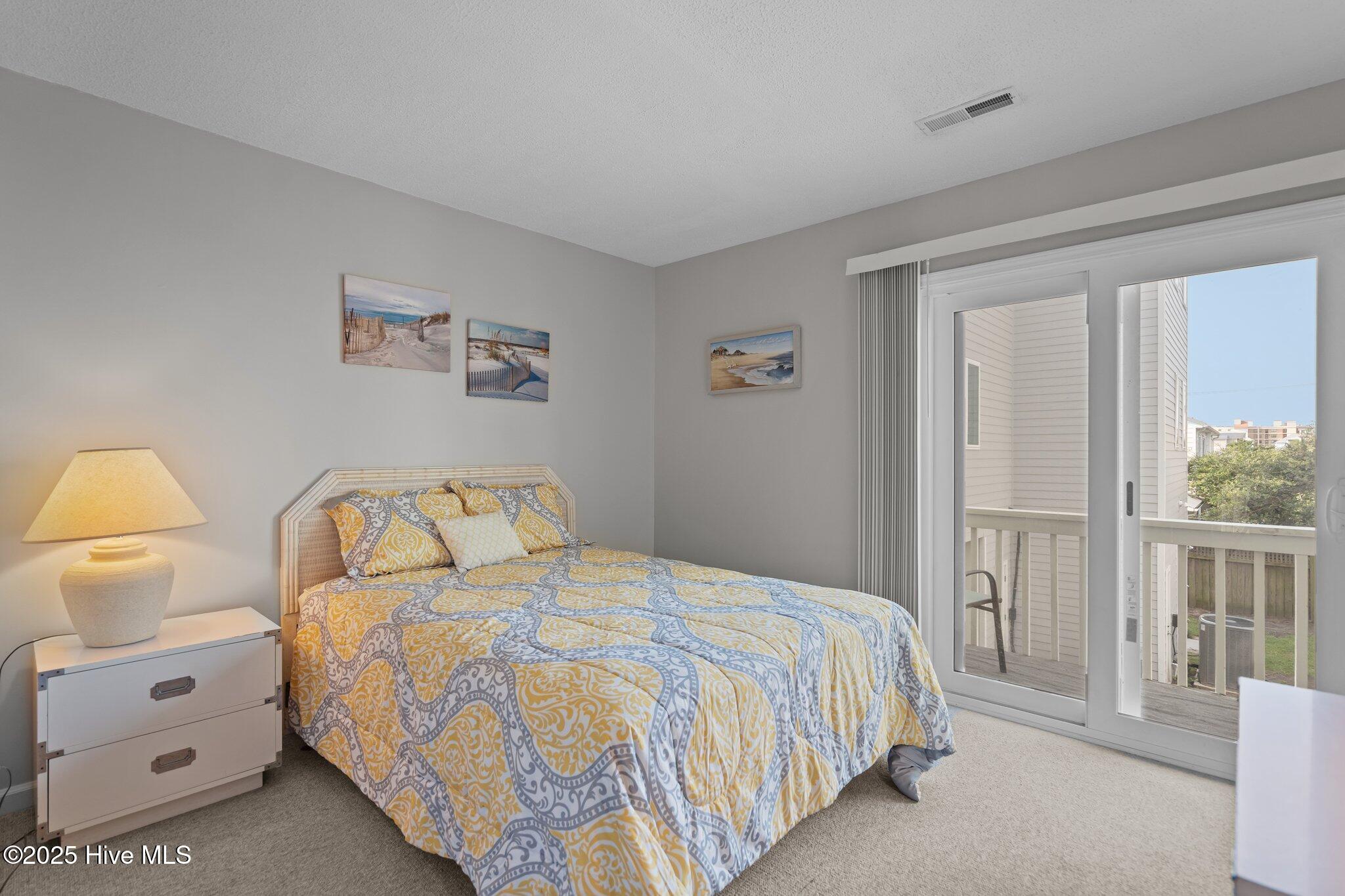 100554809 | Photo 31