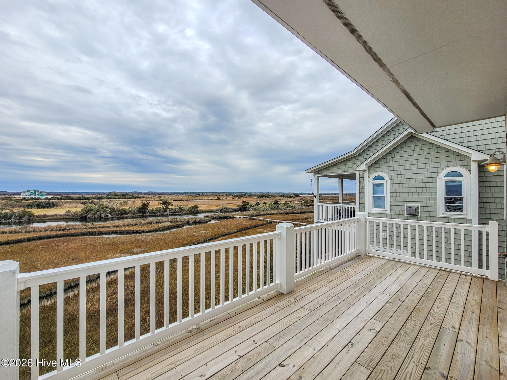 100553642 | Photo 28