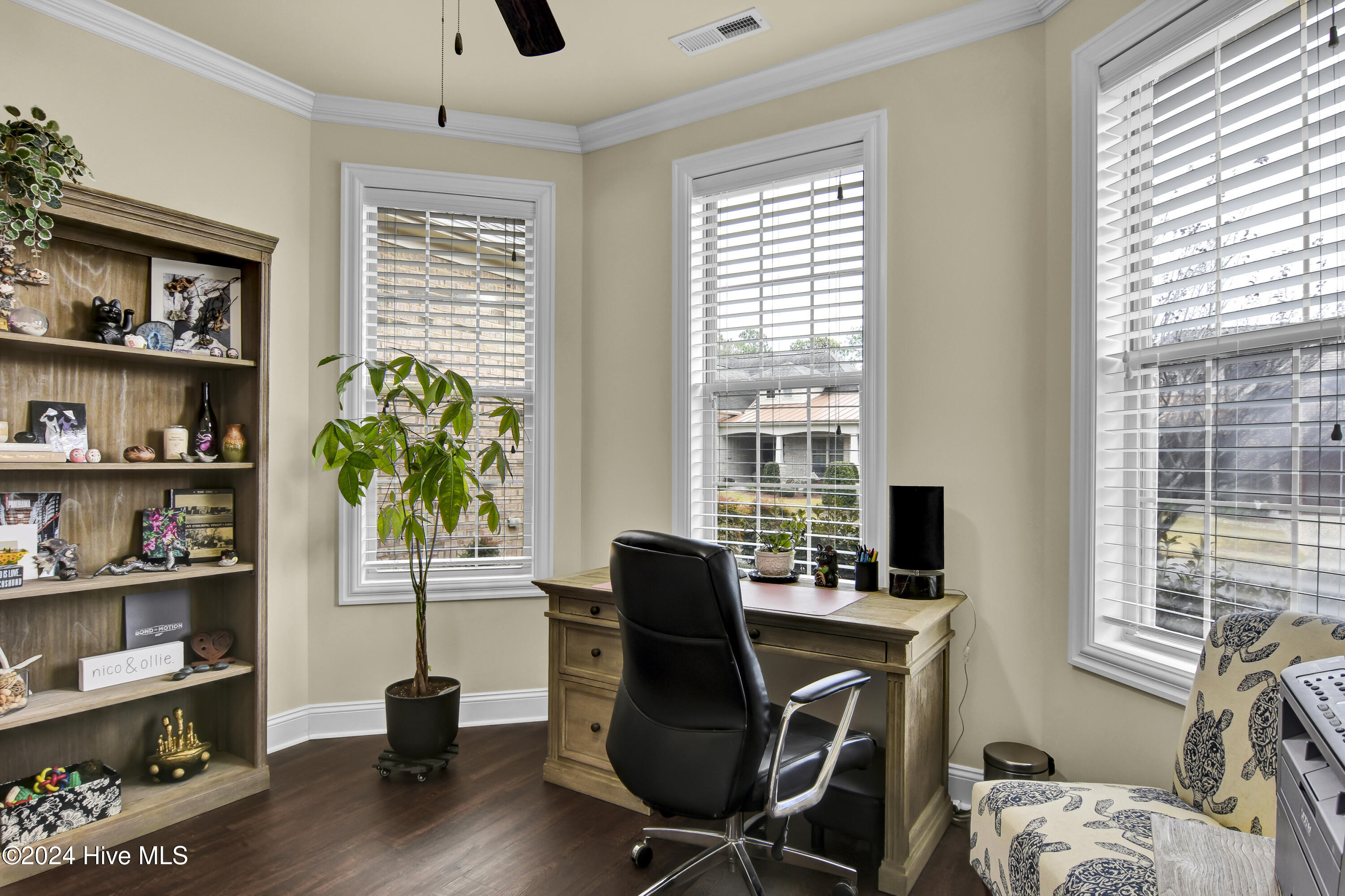 100484995 | Photo 21