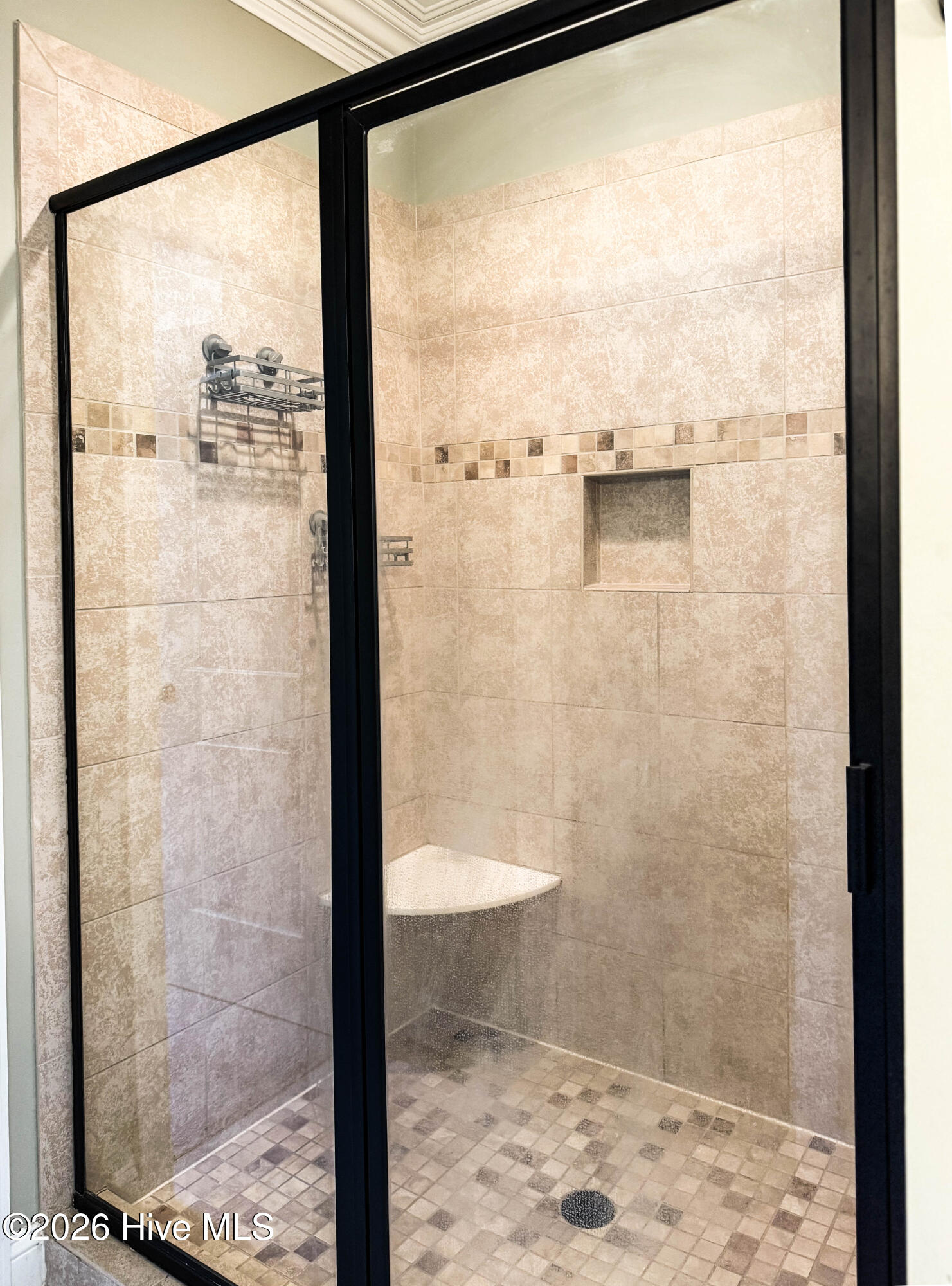 100564868 | Photo 70