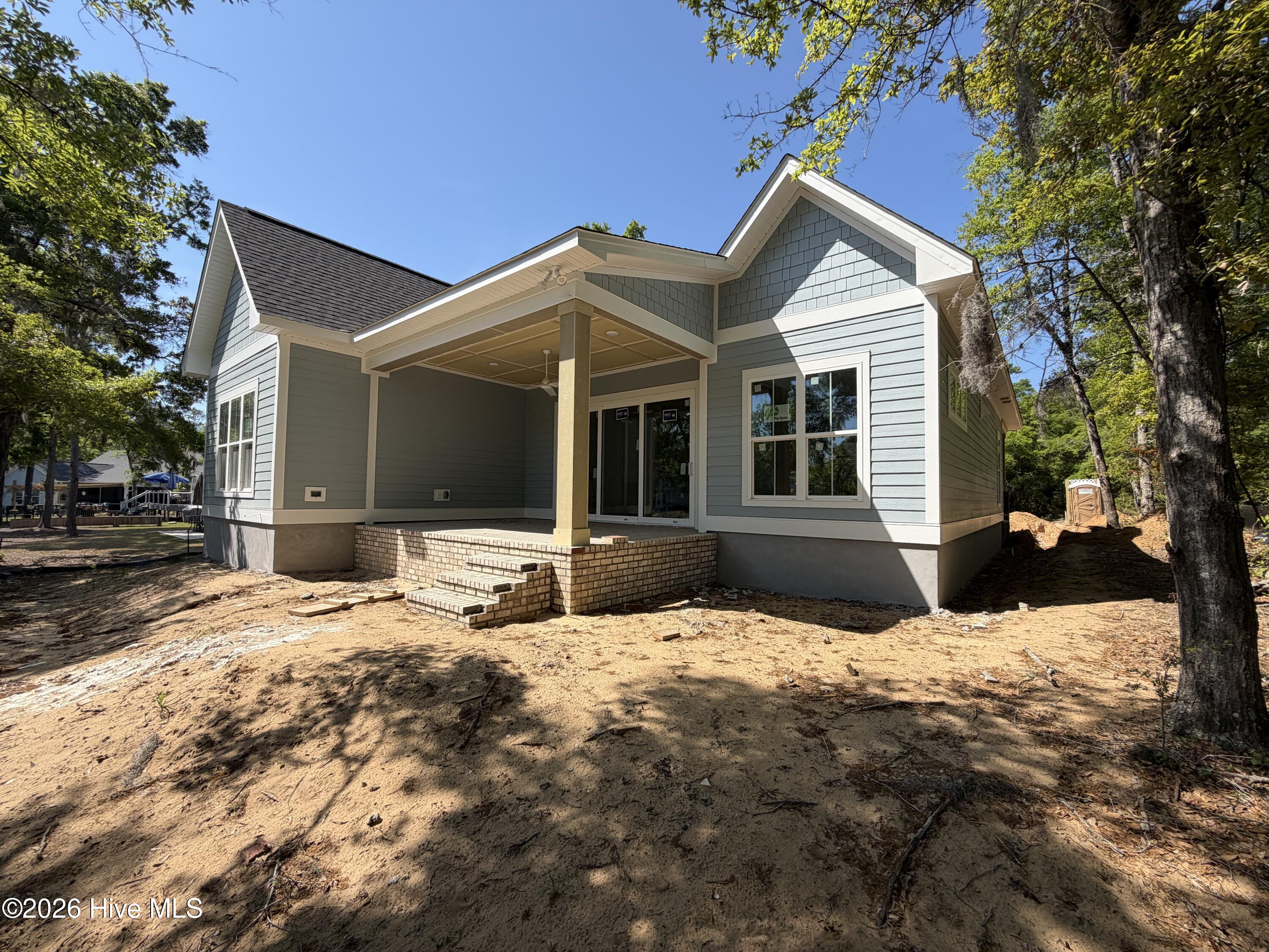 100543338 | Photo 24