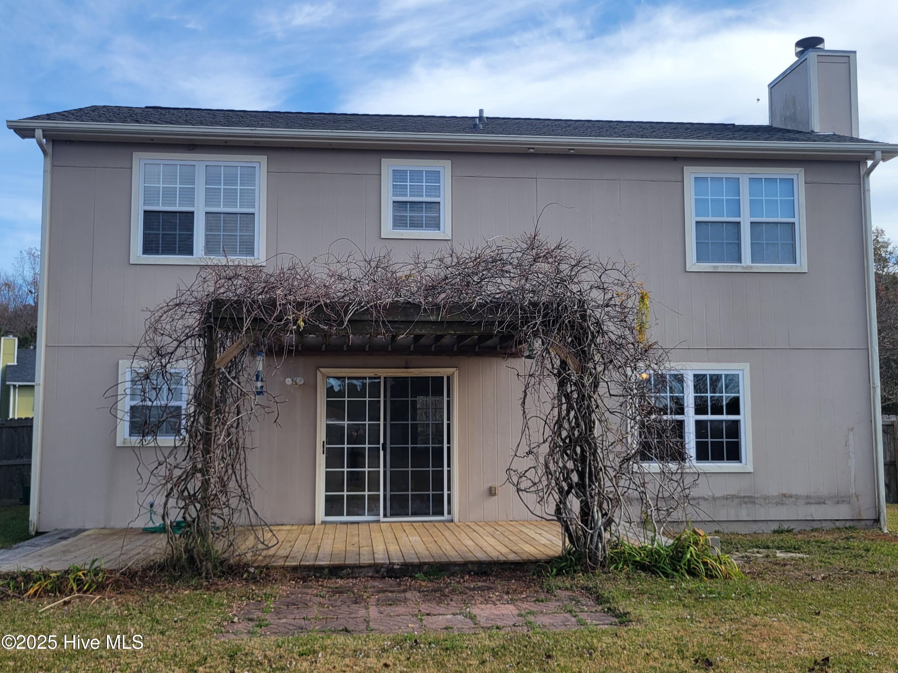 100546004 | Photo 30