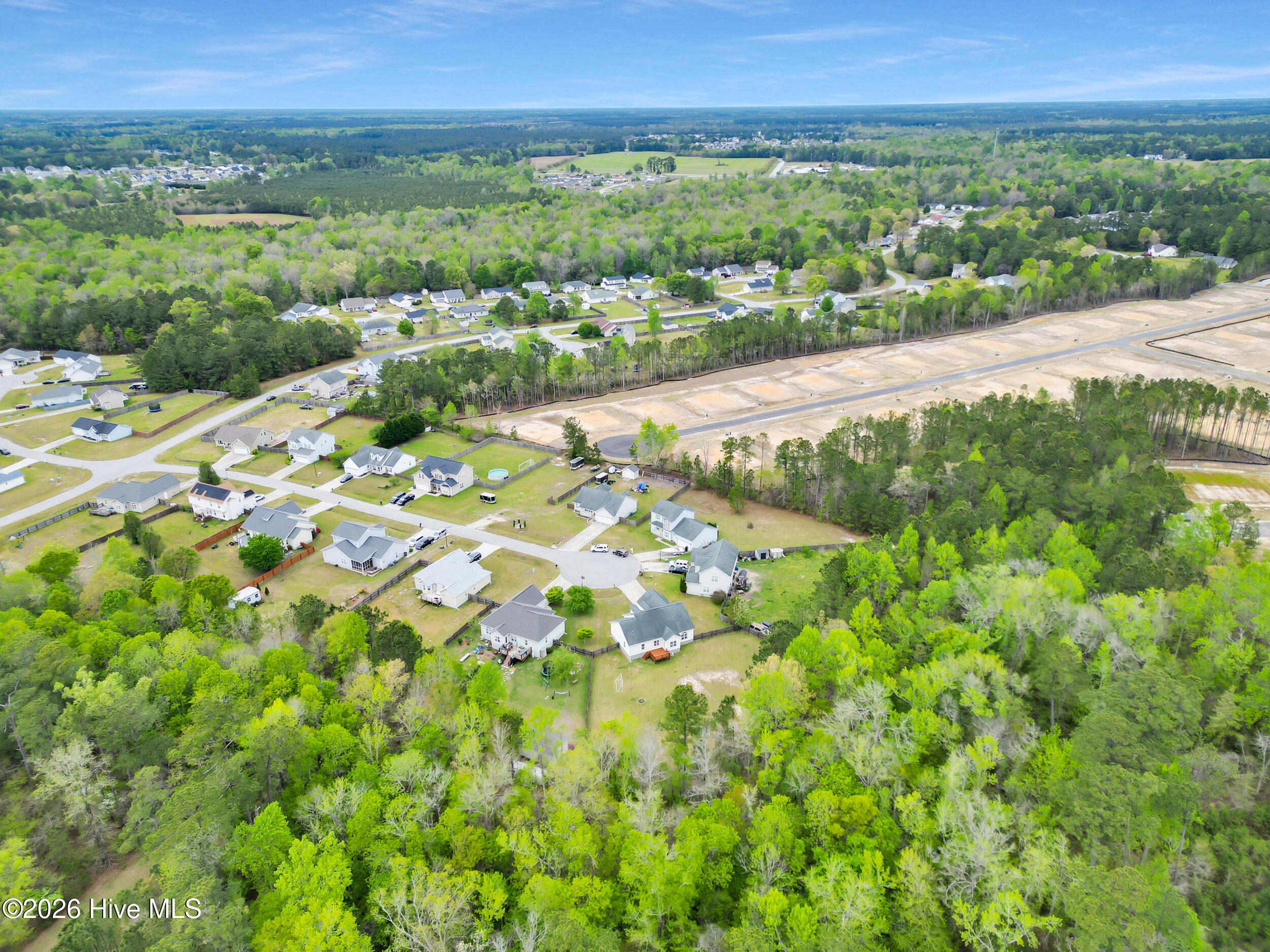 100569291 | Photo 35