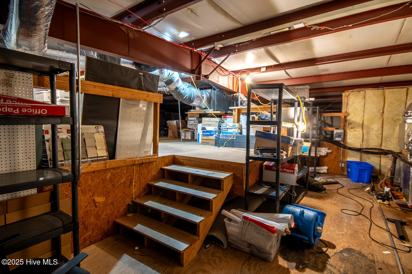 100507866 | Photo 35