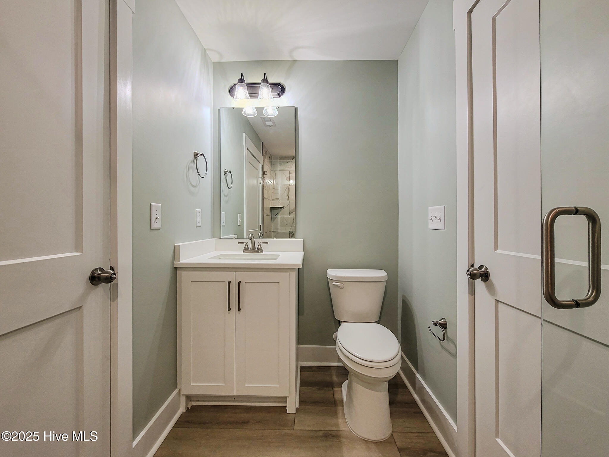 100517147 | Photo 22