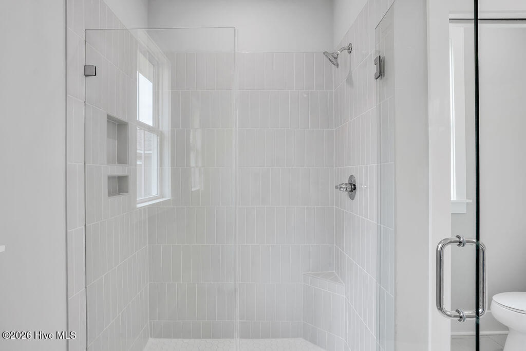 100550768 | Photo 30