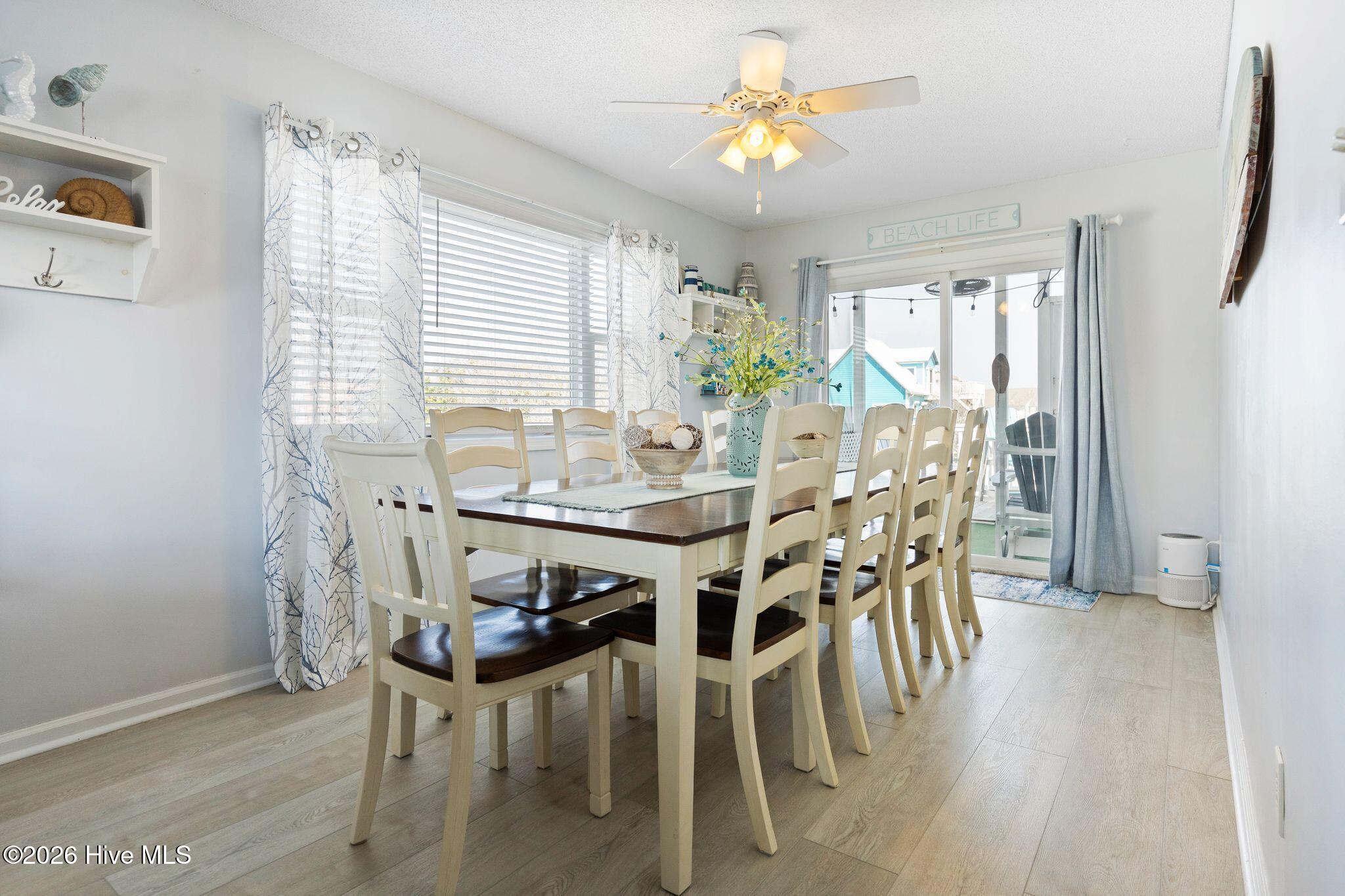 100559902 | Photo 14