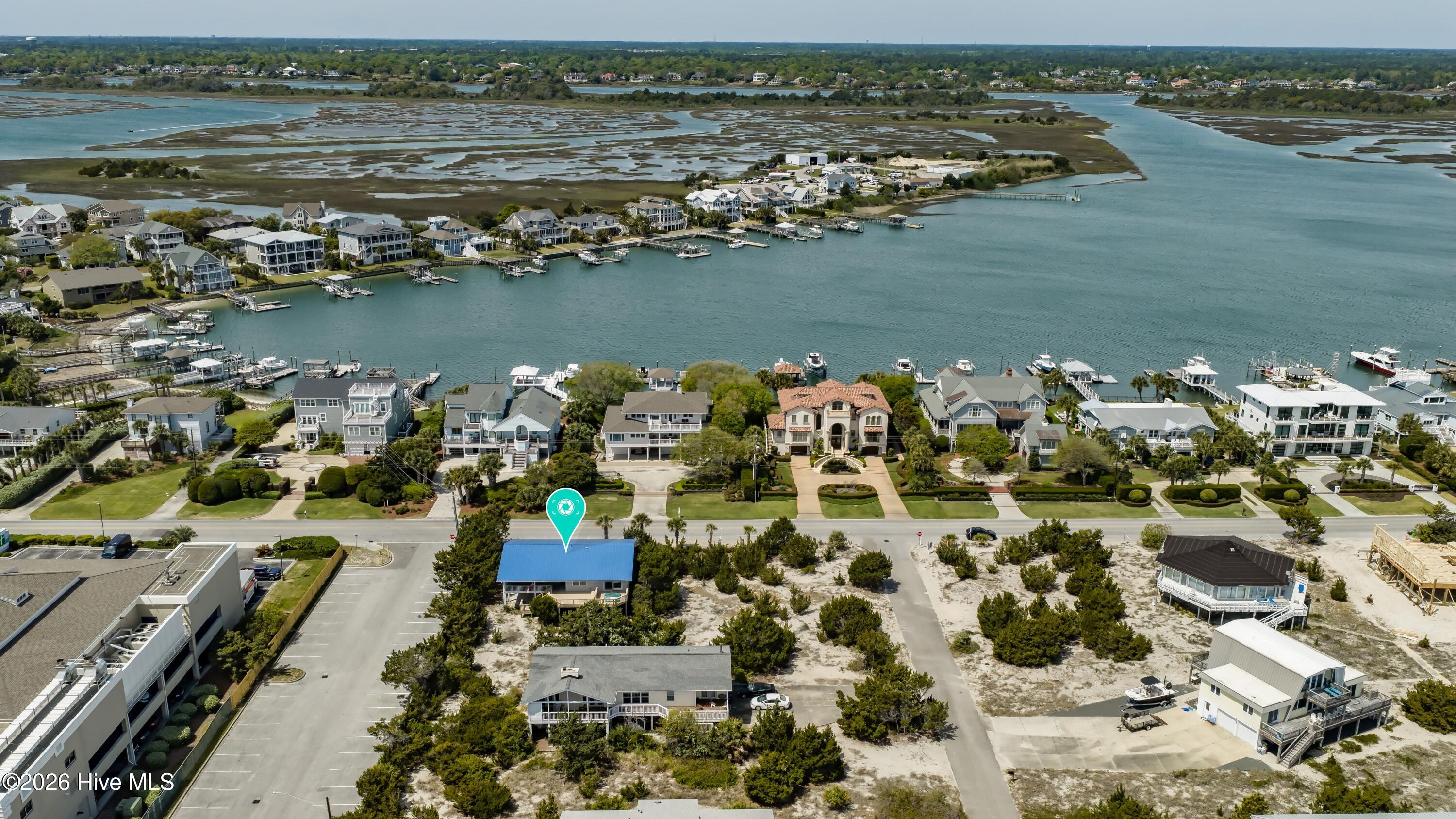 100565989 | Photo 36