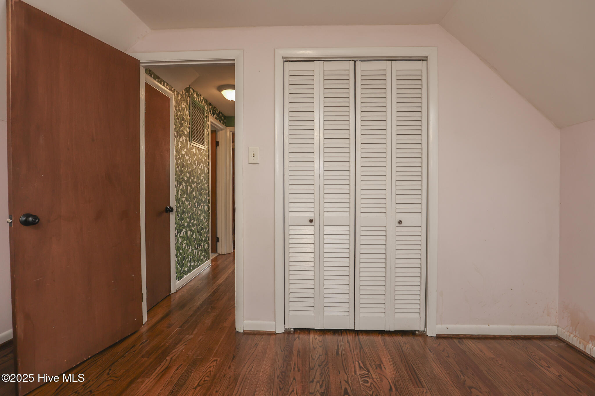 100524871 | Photo 41