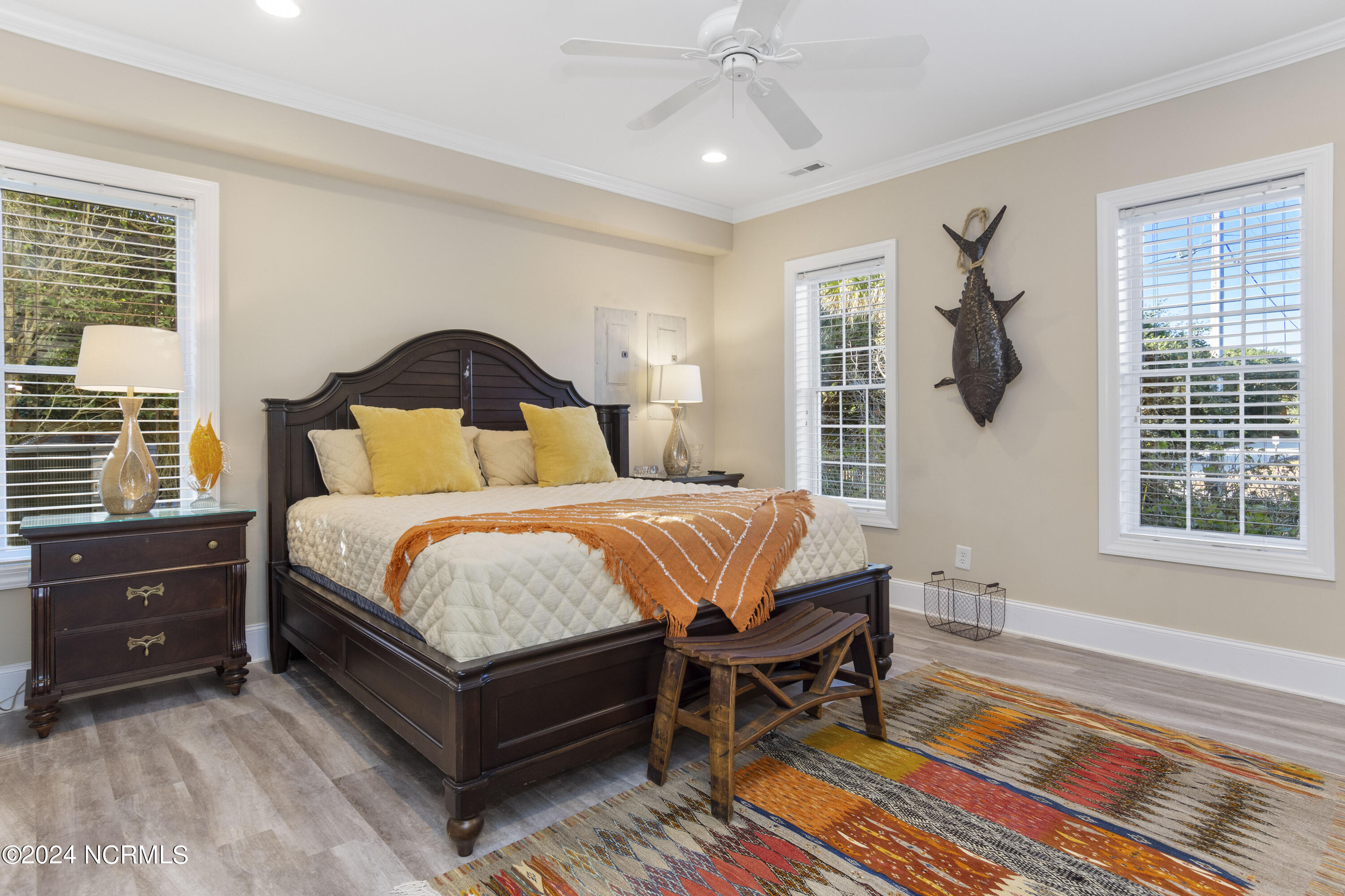 100429078 | Photo 48