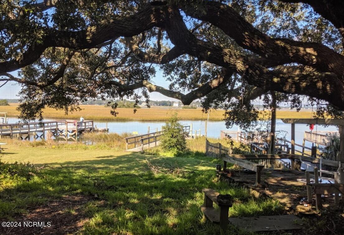 100553714 | Photo 34