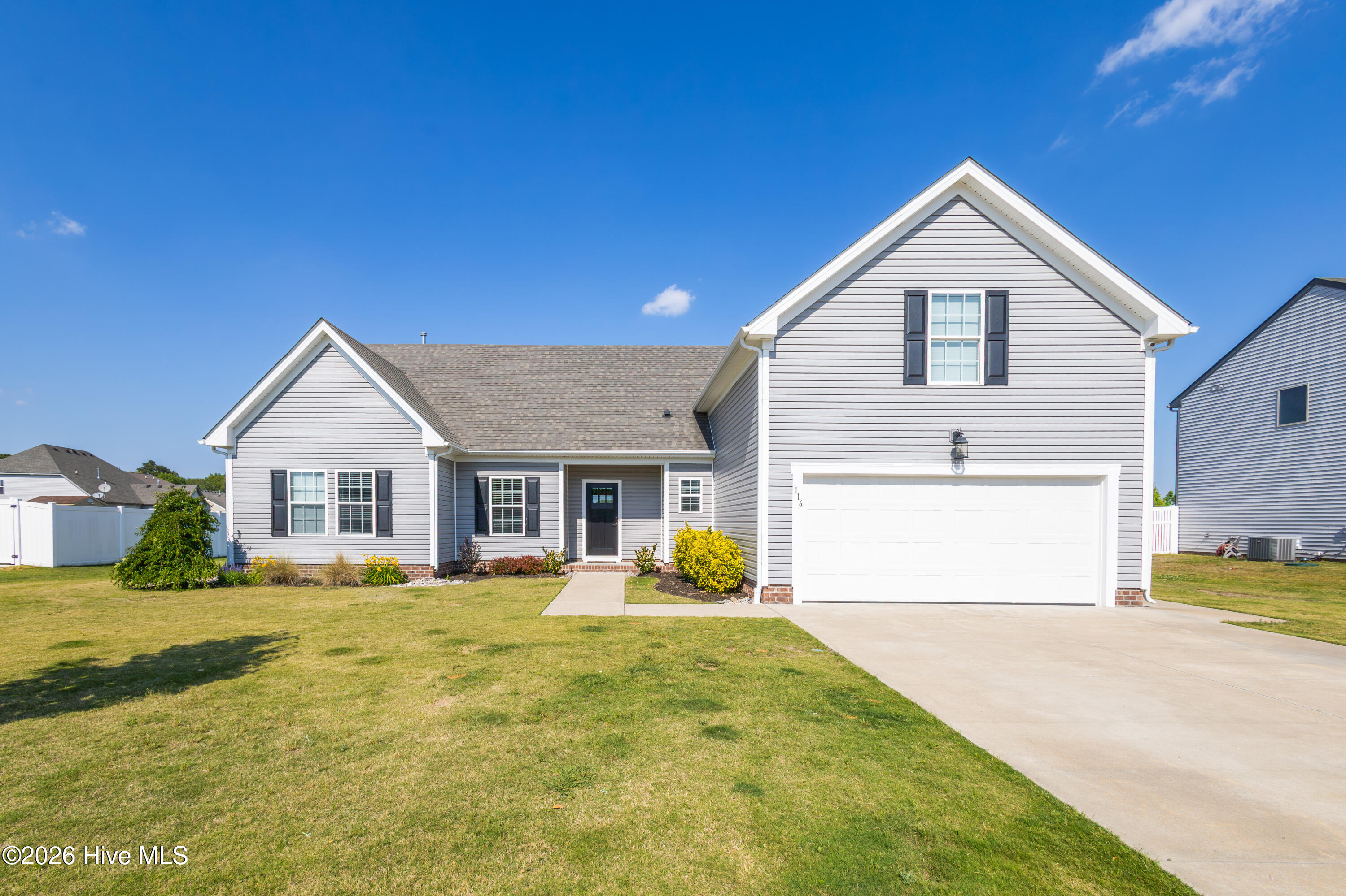 Homes for sale in Moyock, NC | 116 Parrish Point Ln, Moyock, NC 27958 | MLS# 100558141