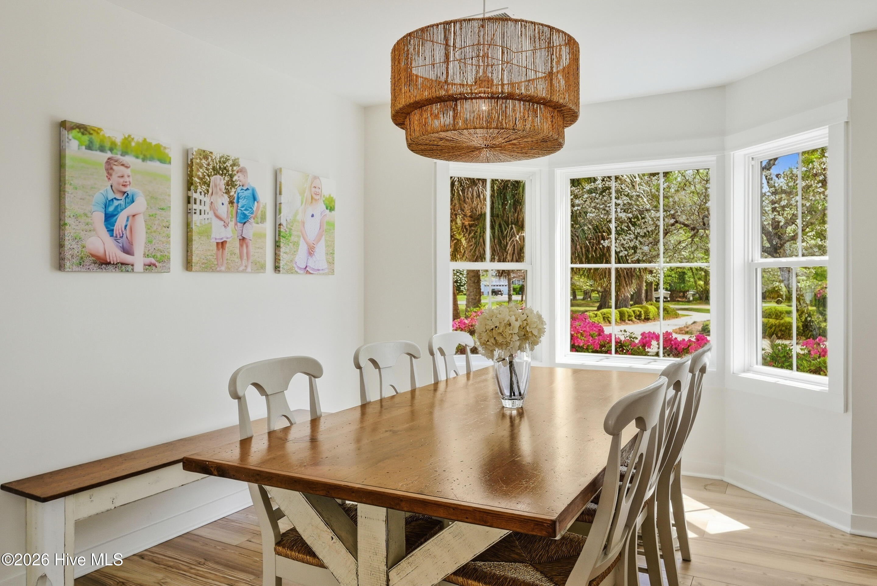 100556349 | Photo 16