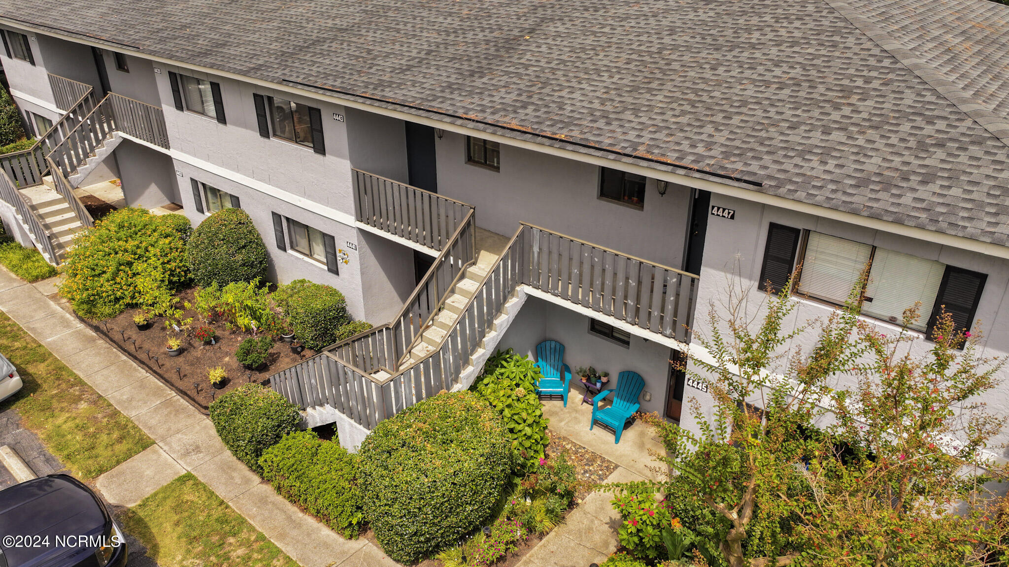 100537460 | Photo 23