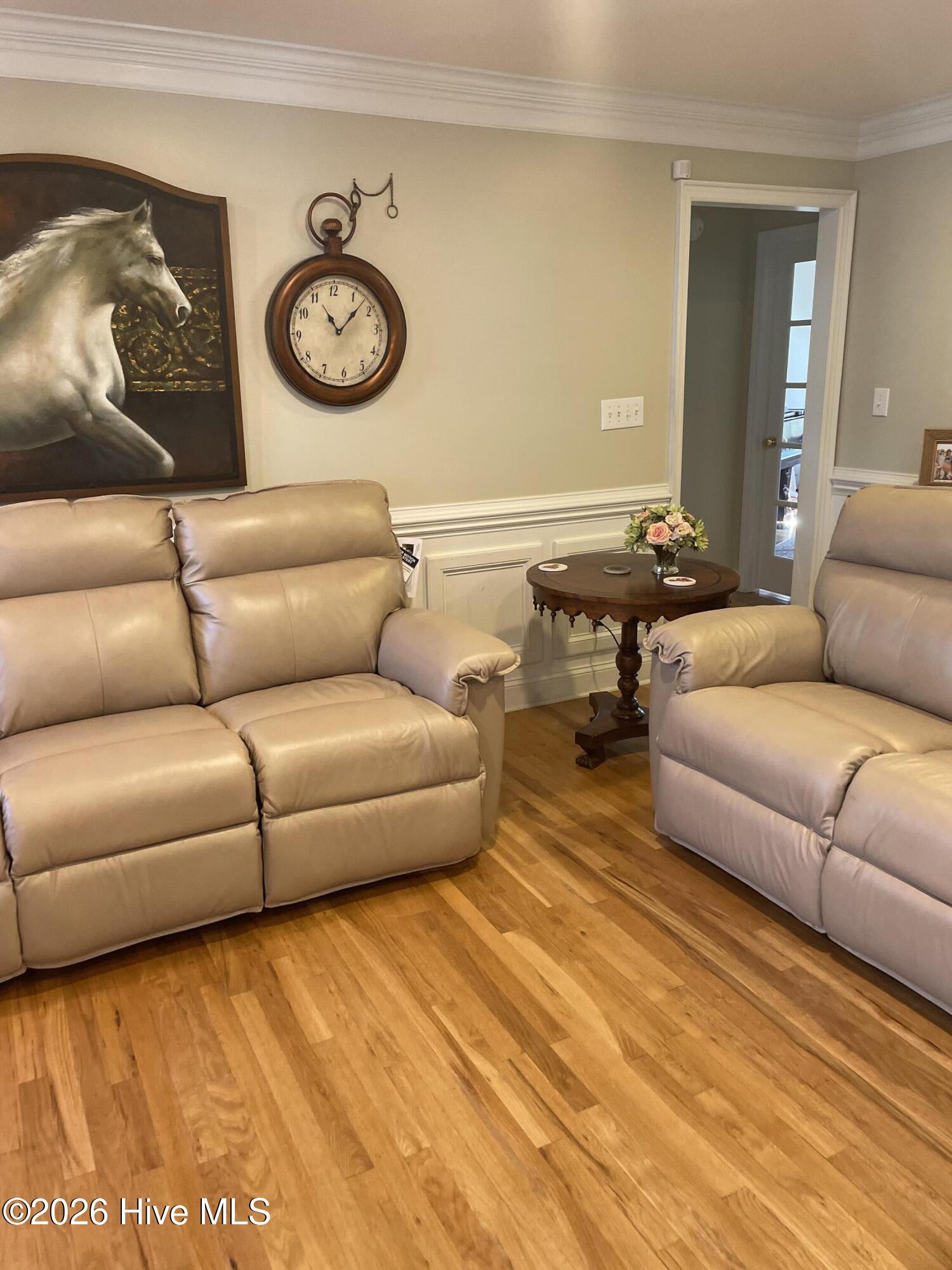 100552030 | Photo 28