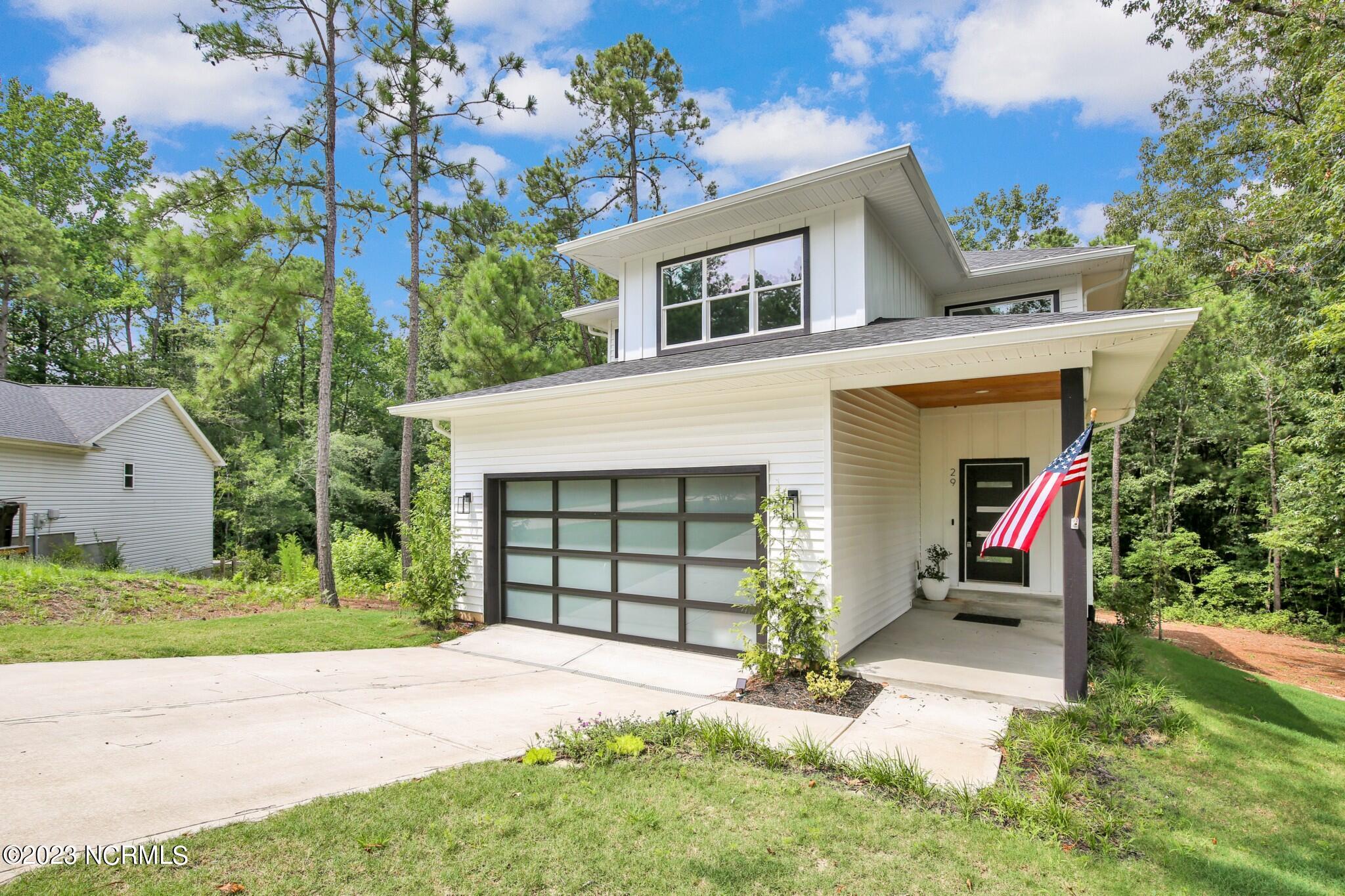 Photo 3 of Single family home for sale at 29 Minikahada Trl, Pinehurst, NC 28374 | MLS# 100600984 | Listing updated on 2026-09-04