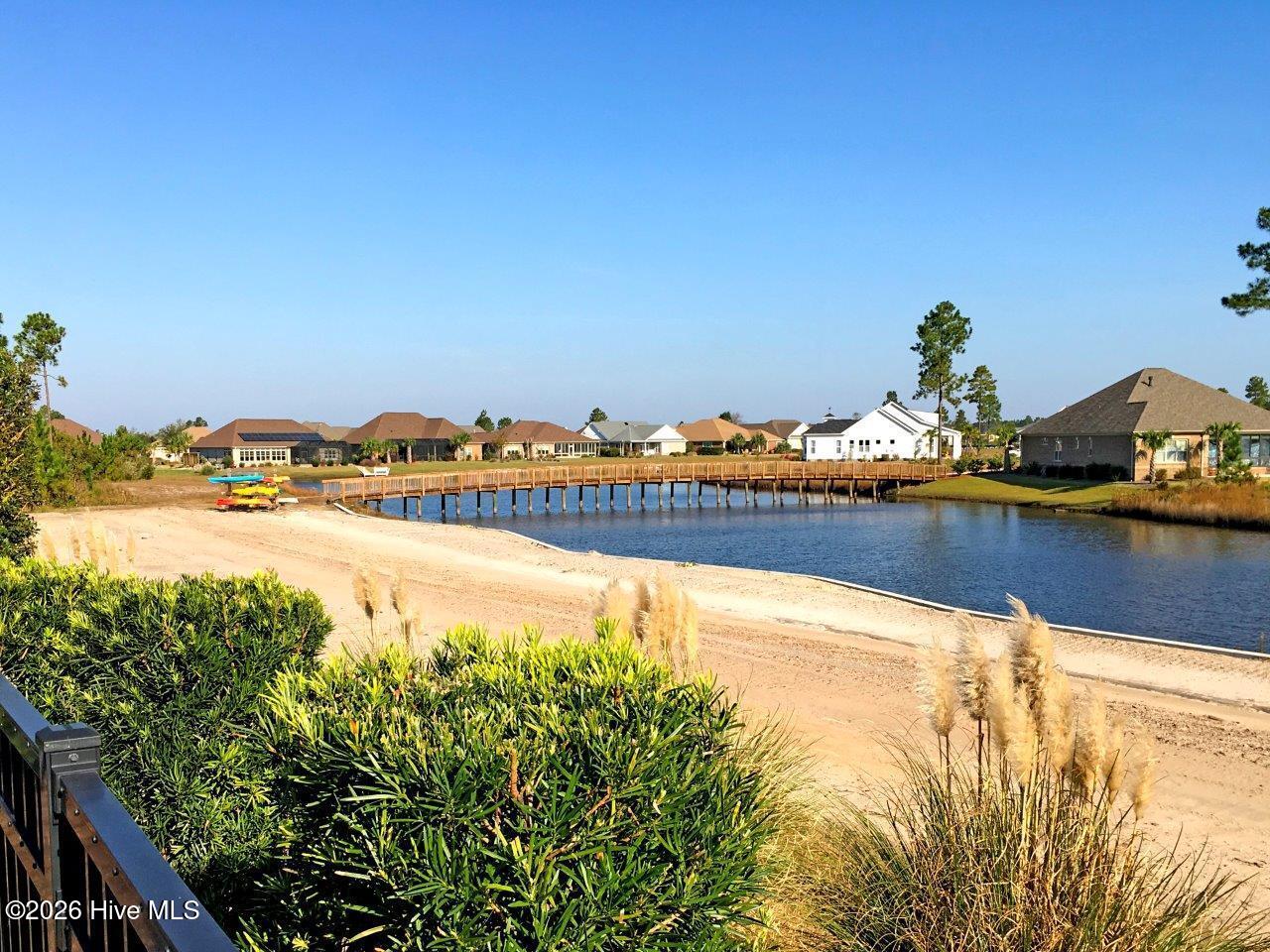 100554017 | Photo 55