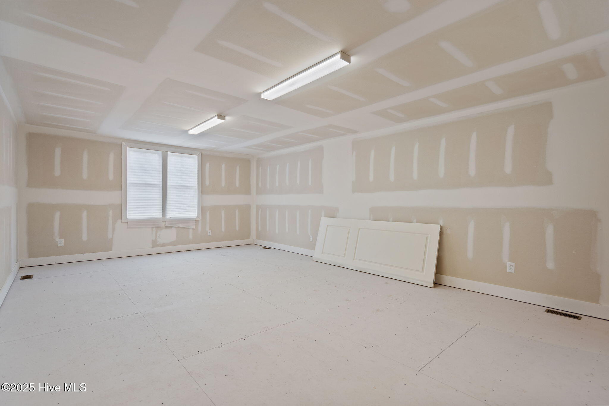 100532333 | Photo 122