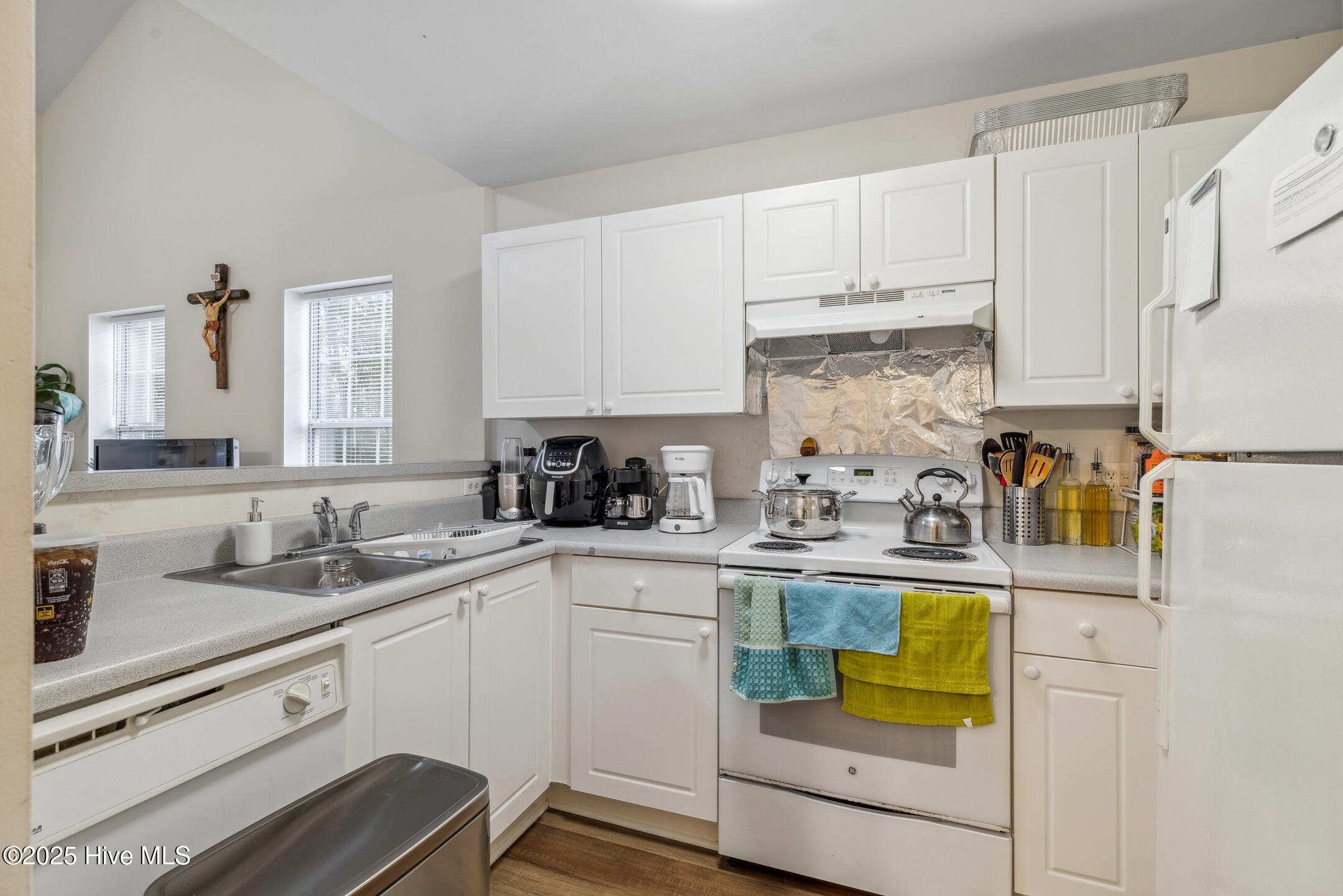 5057 Peachtree Avenue