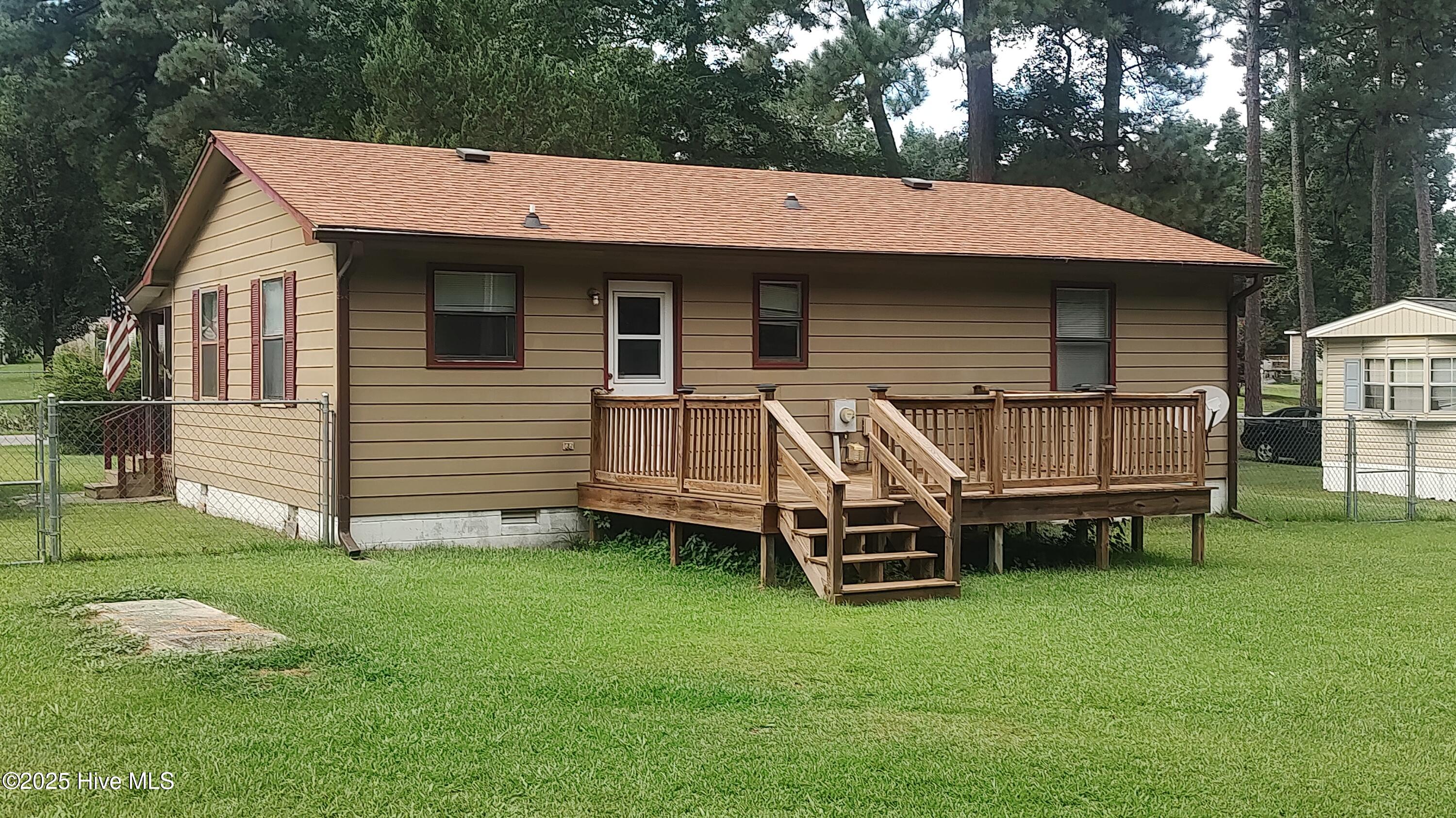 100519337 | Photo 15