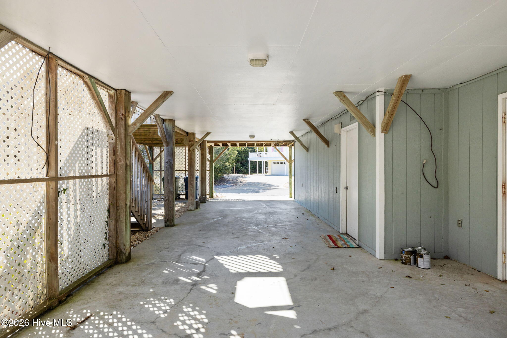 100554841 | Photo 41