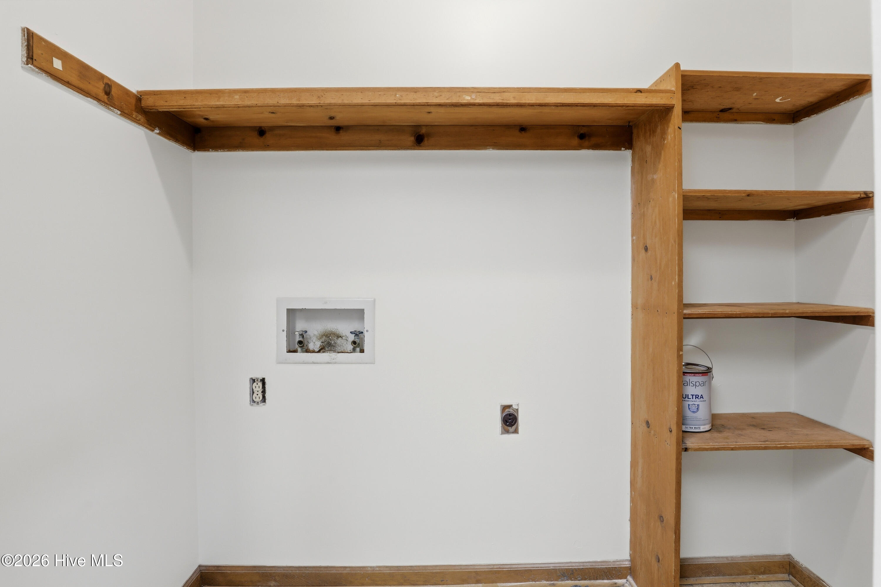 38-110 N Pointe Dr-38