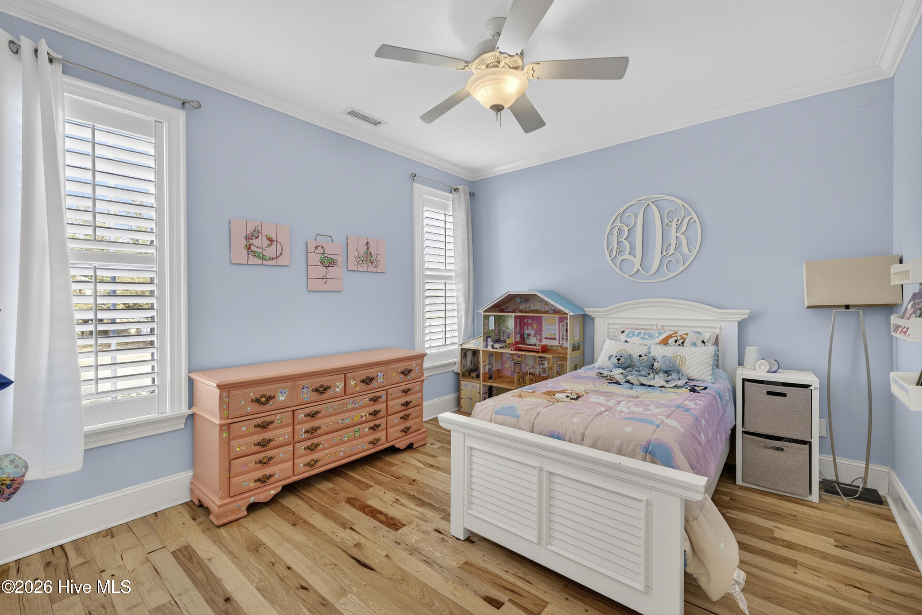 100564705 | Photo 34