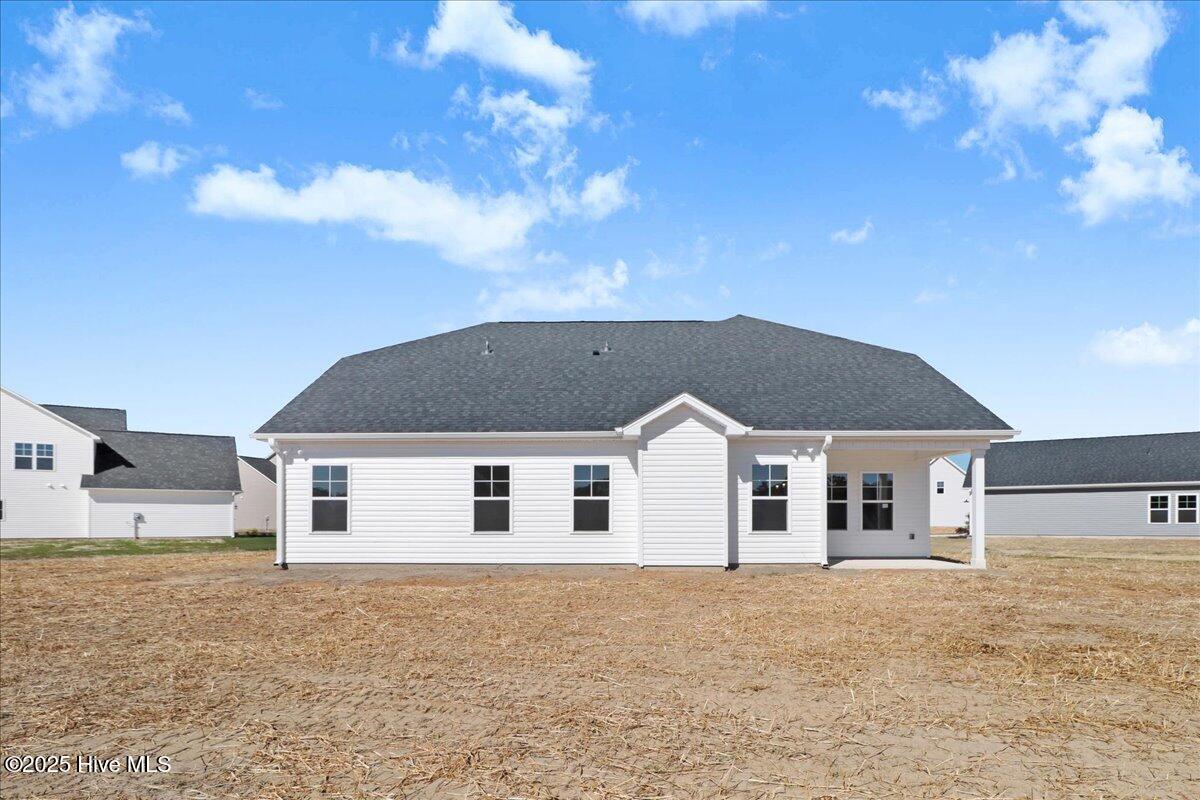 Homes for sale in La Grange, NC | 106 Bella Pl, La Grange, NC 28551 | MLS# 100511698