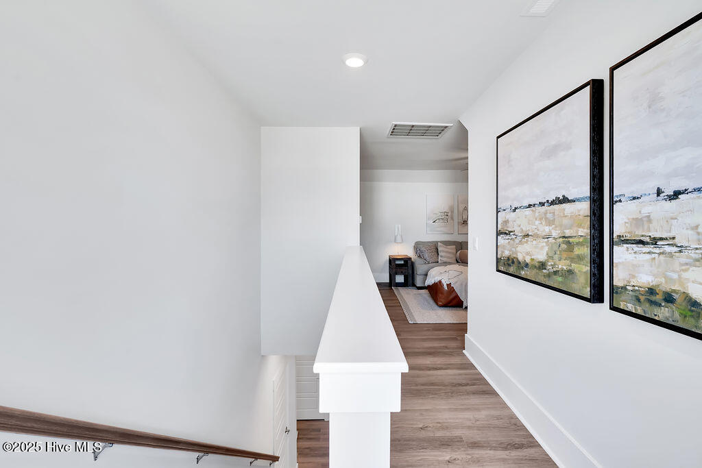 100558015 | Photo 27