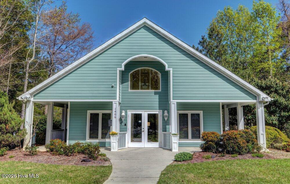 100568961 | Photo 63