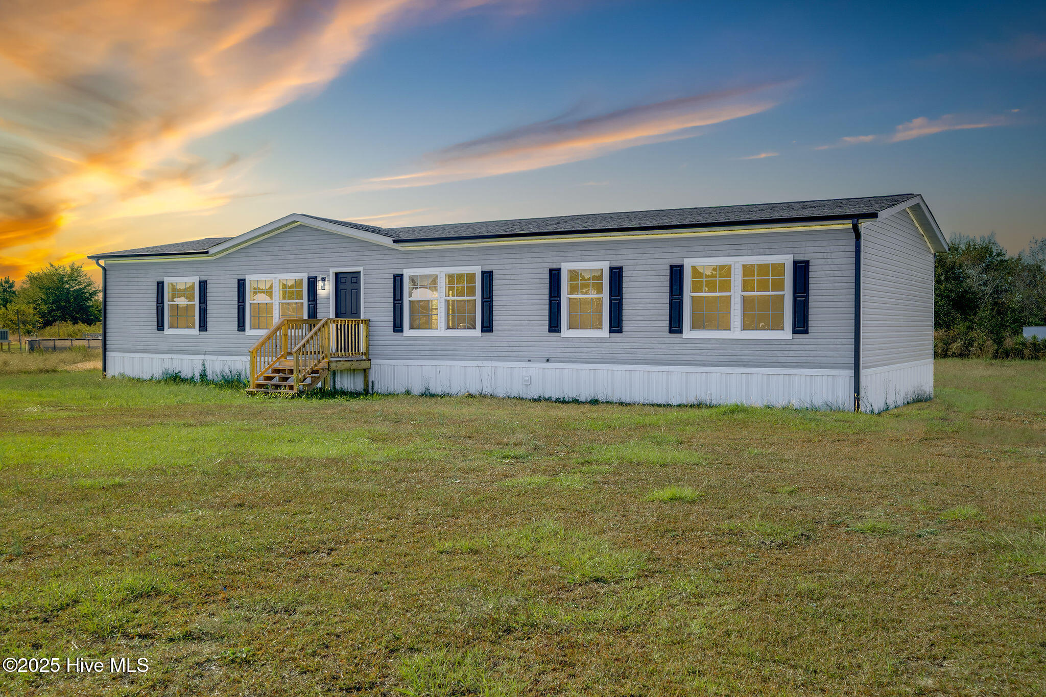 Homes for sale in Beulaville, NC | 124 Fieldcrest Ln, Beulaville, NC 28518 | MLS# 100539465