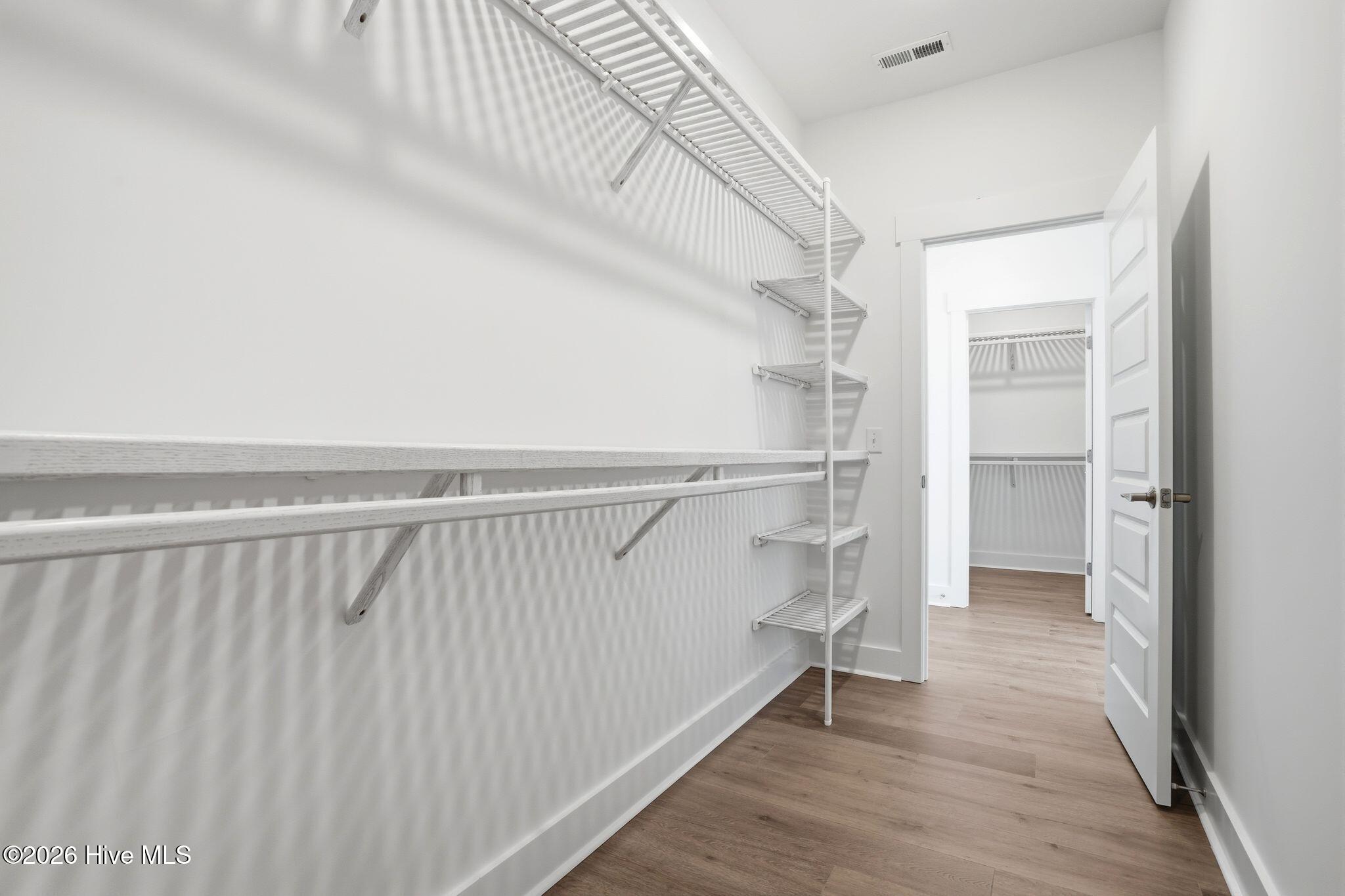 100558491 | Photo 46