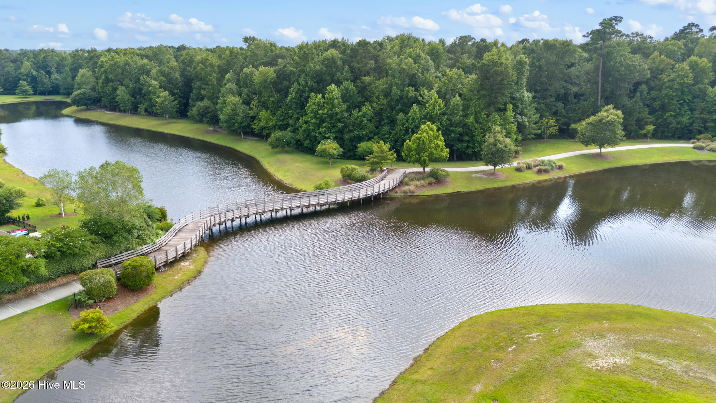 100553978 | Photo 49