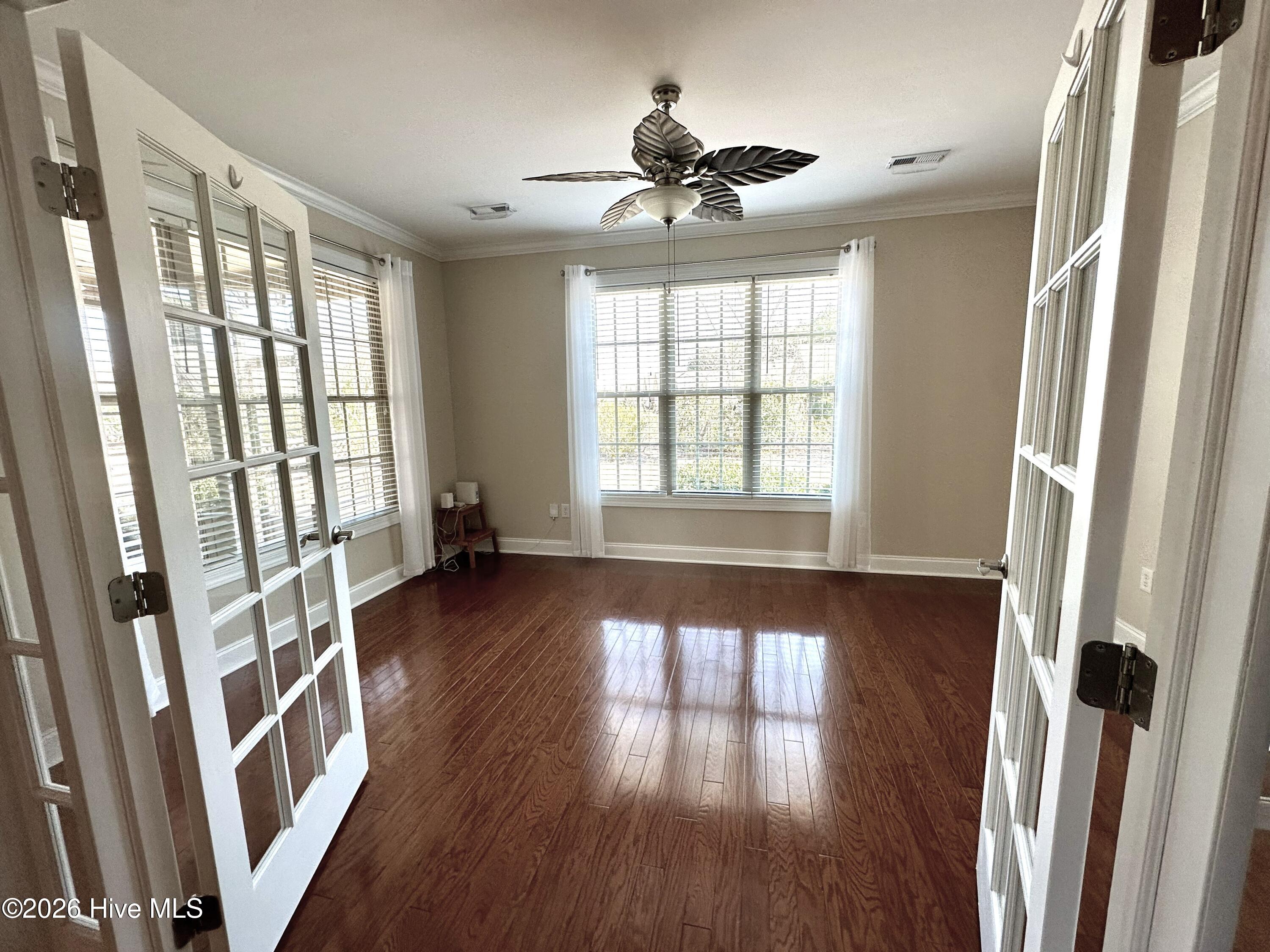 100555837 | Photo 10