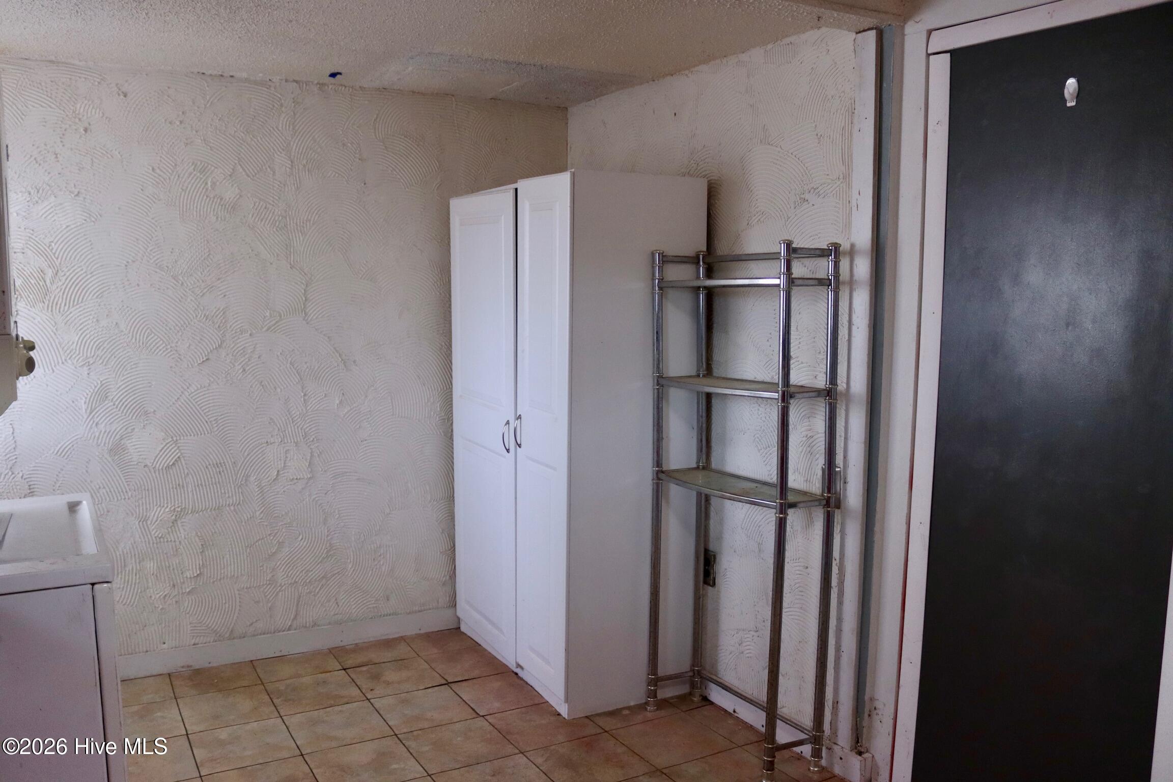 100547933 | Photo 39