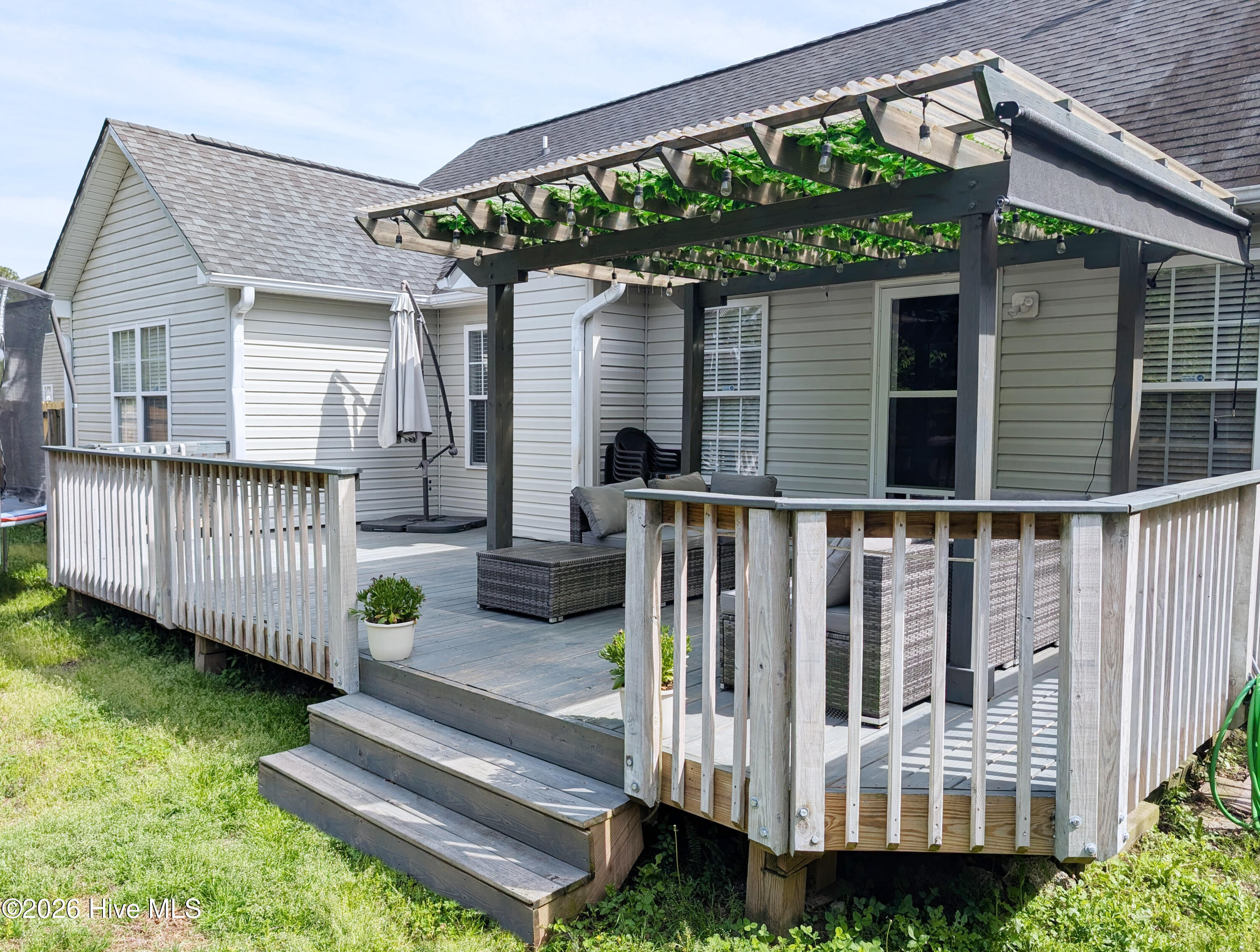 100564734 | Photo 41