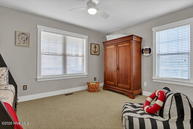 100552893 | Photo 47