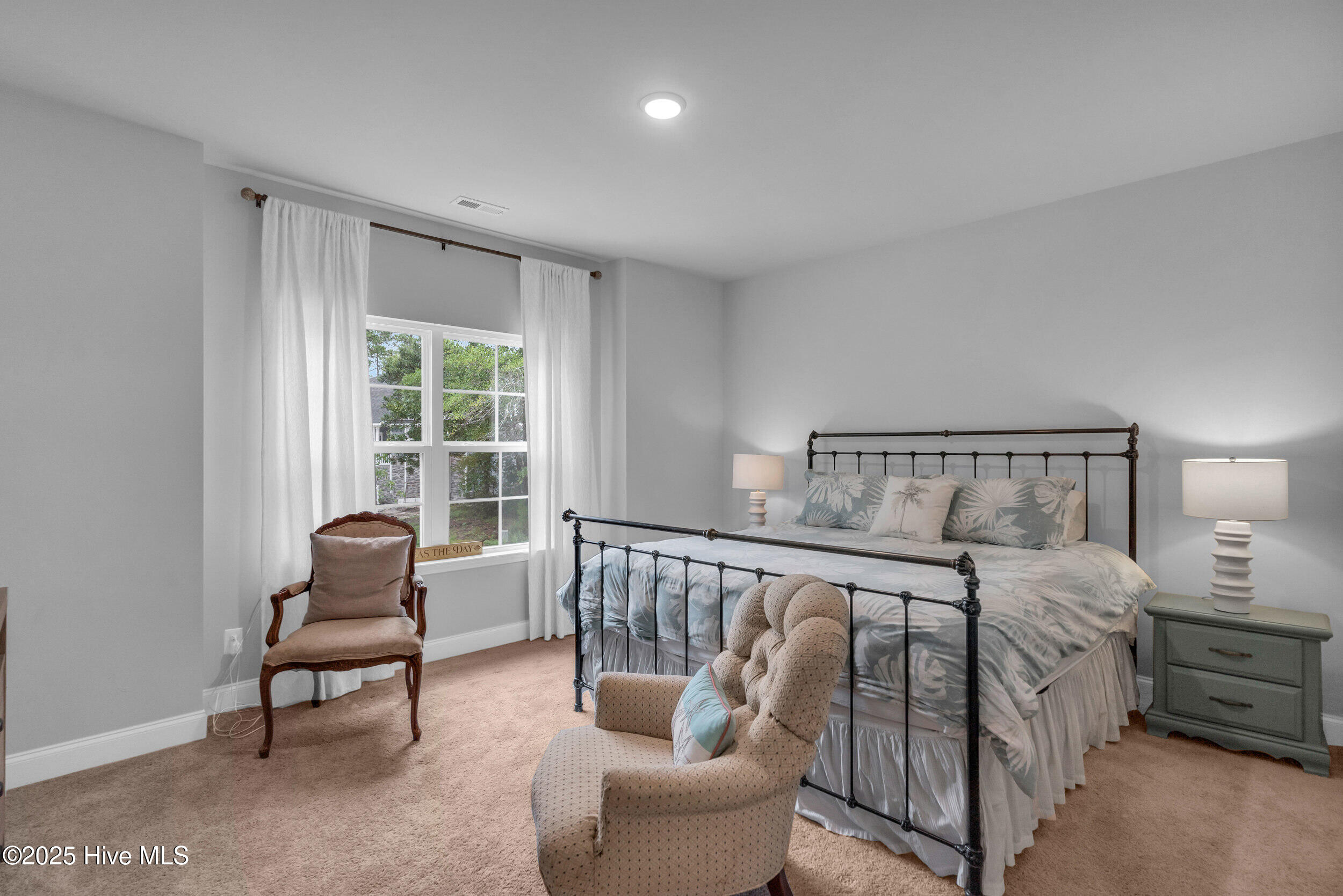 100524627 | Photo 14