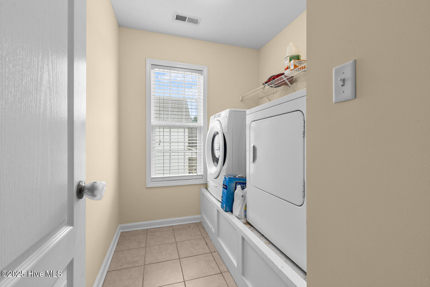 100535732 | Photo 26