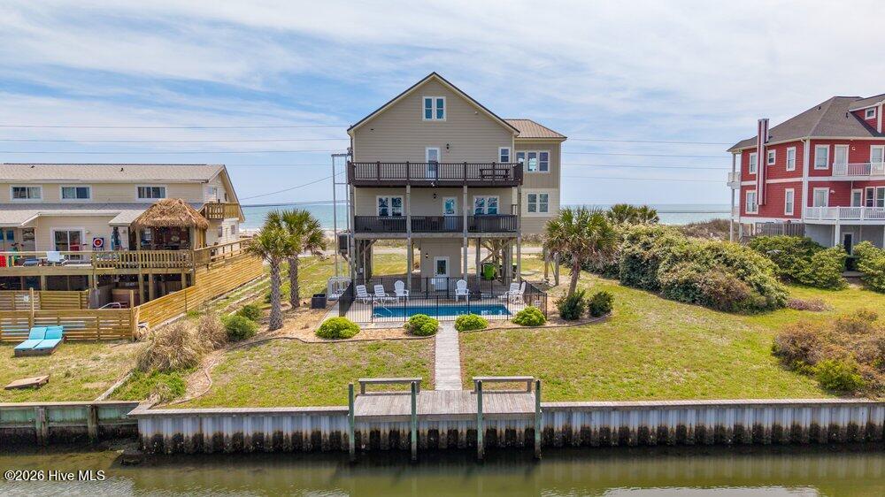 100567511 | Photo 53